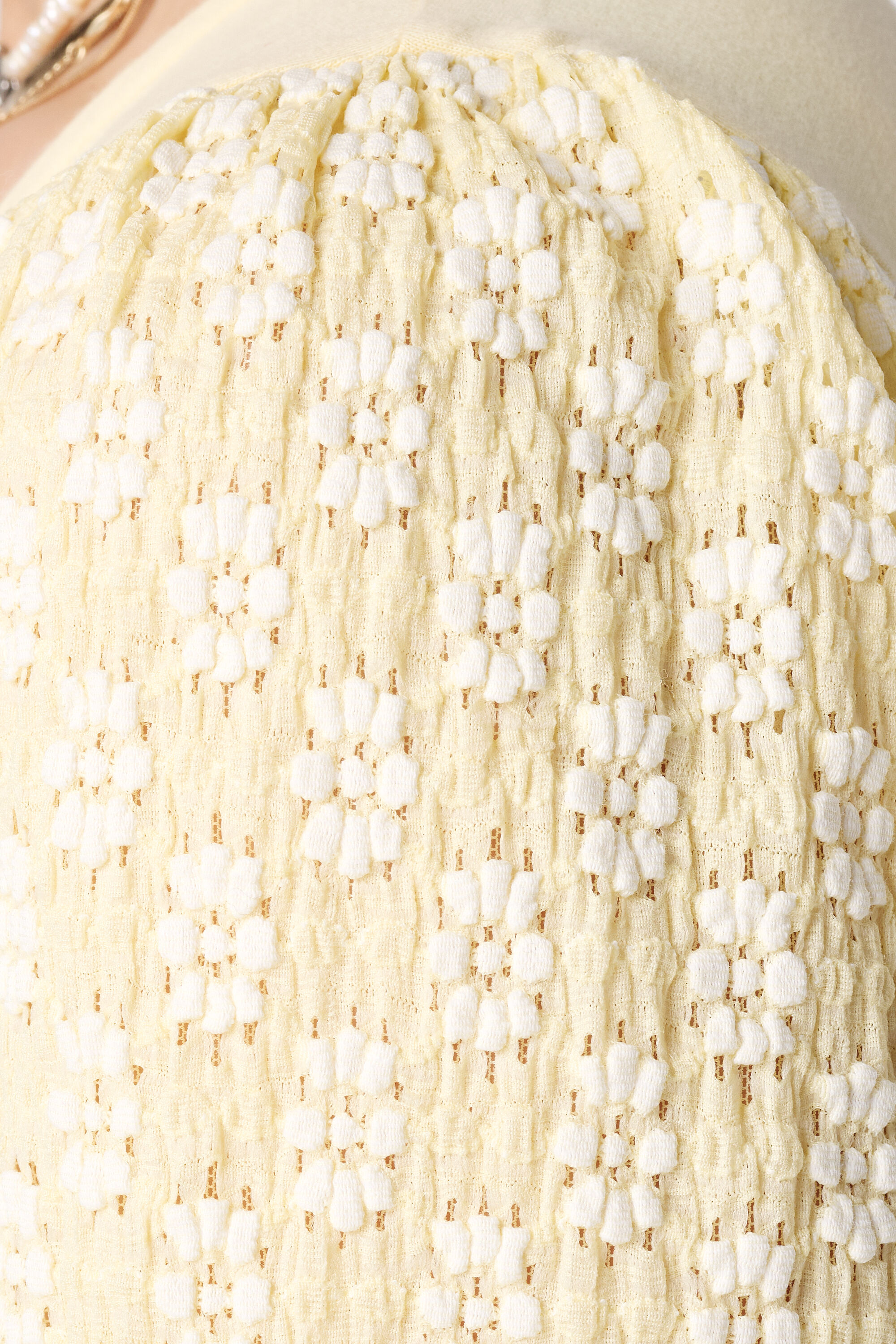 Top con mangas abullonadas image number 6