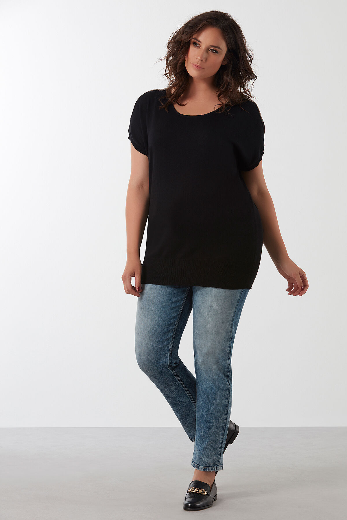 Vaqueros holgados modelo ROSE image number 4