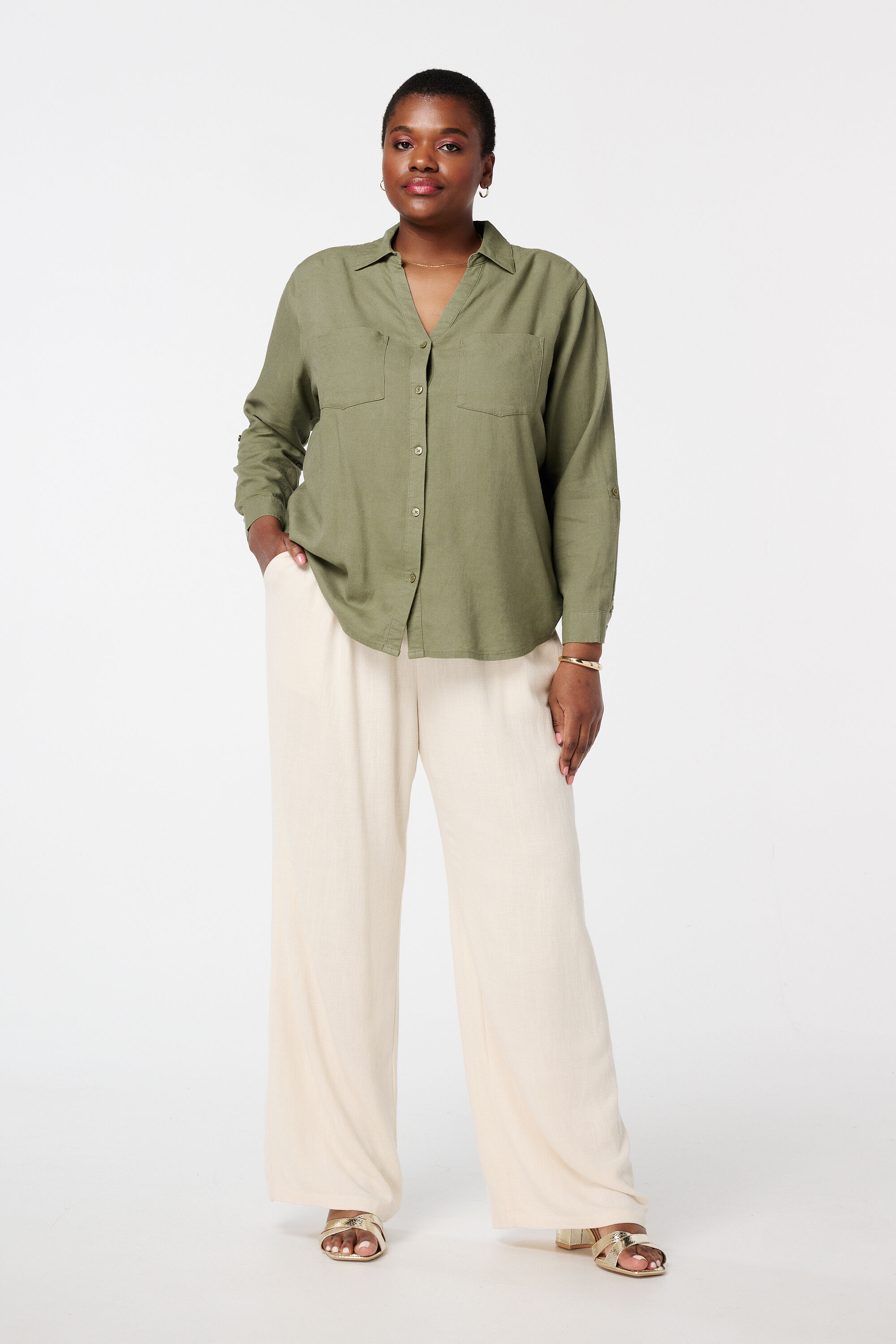 Blusa de lino con bolsillos image number 5