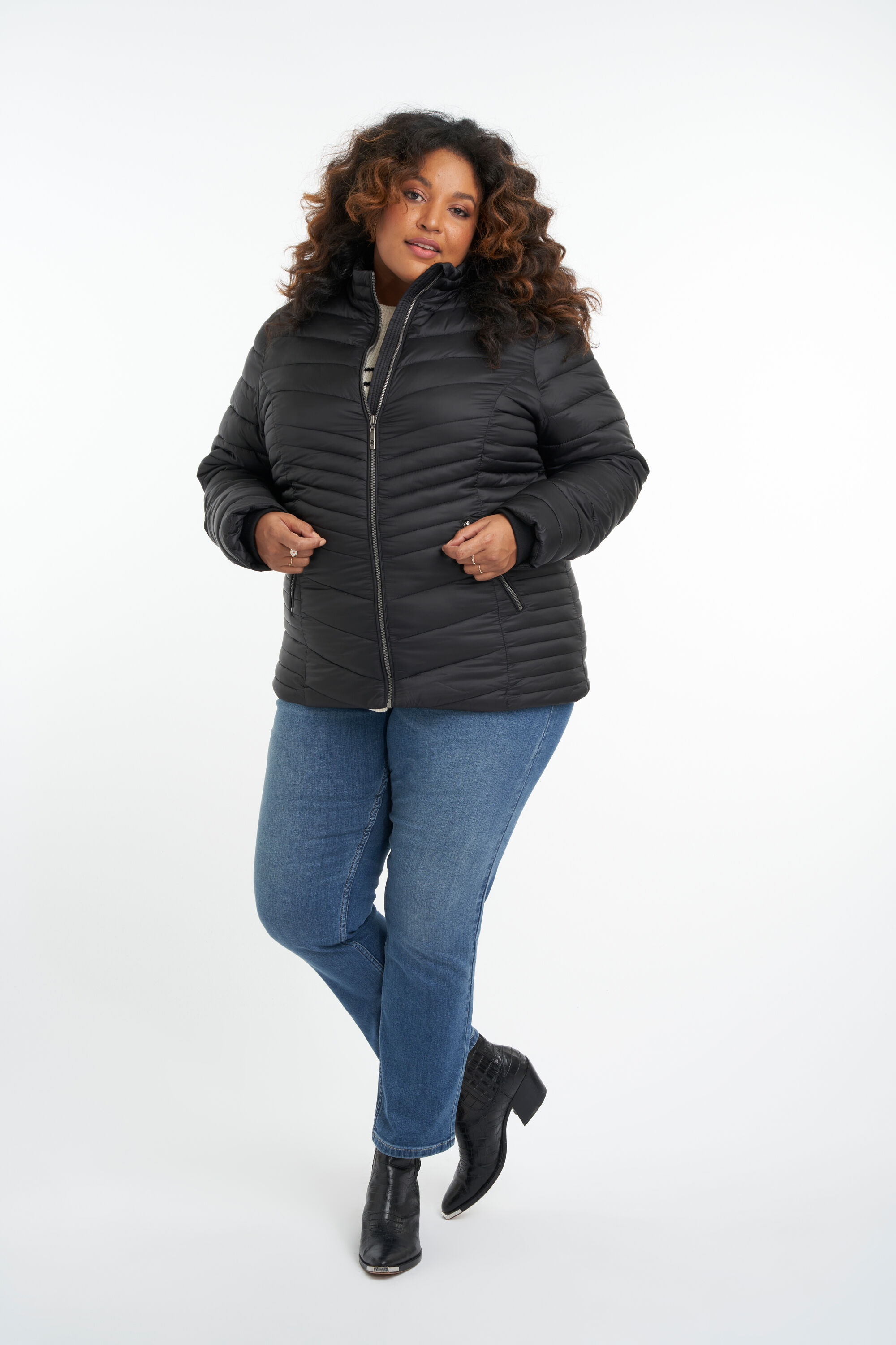 Chaqueta de entretiempo ligera  image number 5