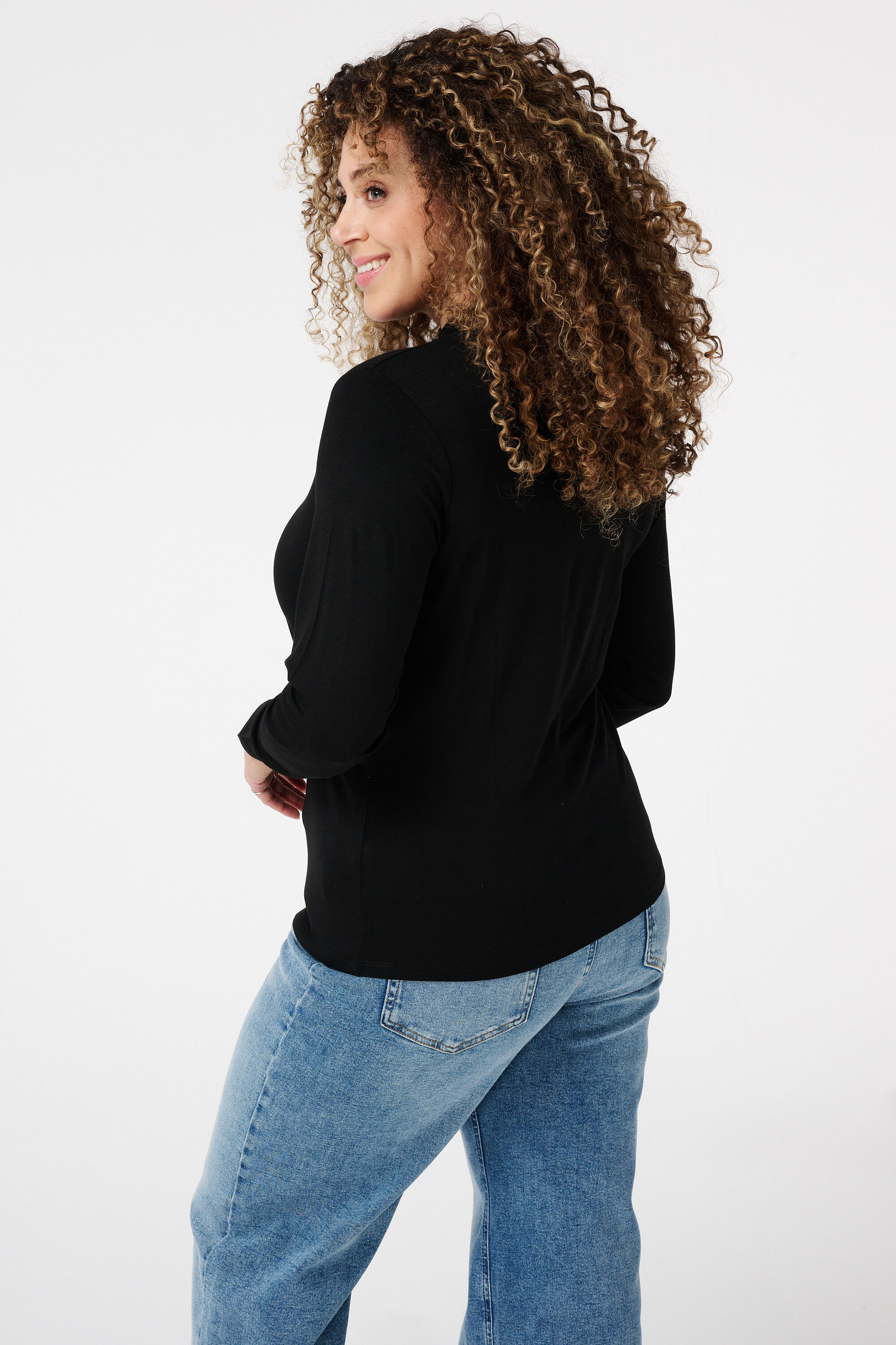 Camisa de cuello alto con estampado image number 3