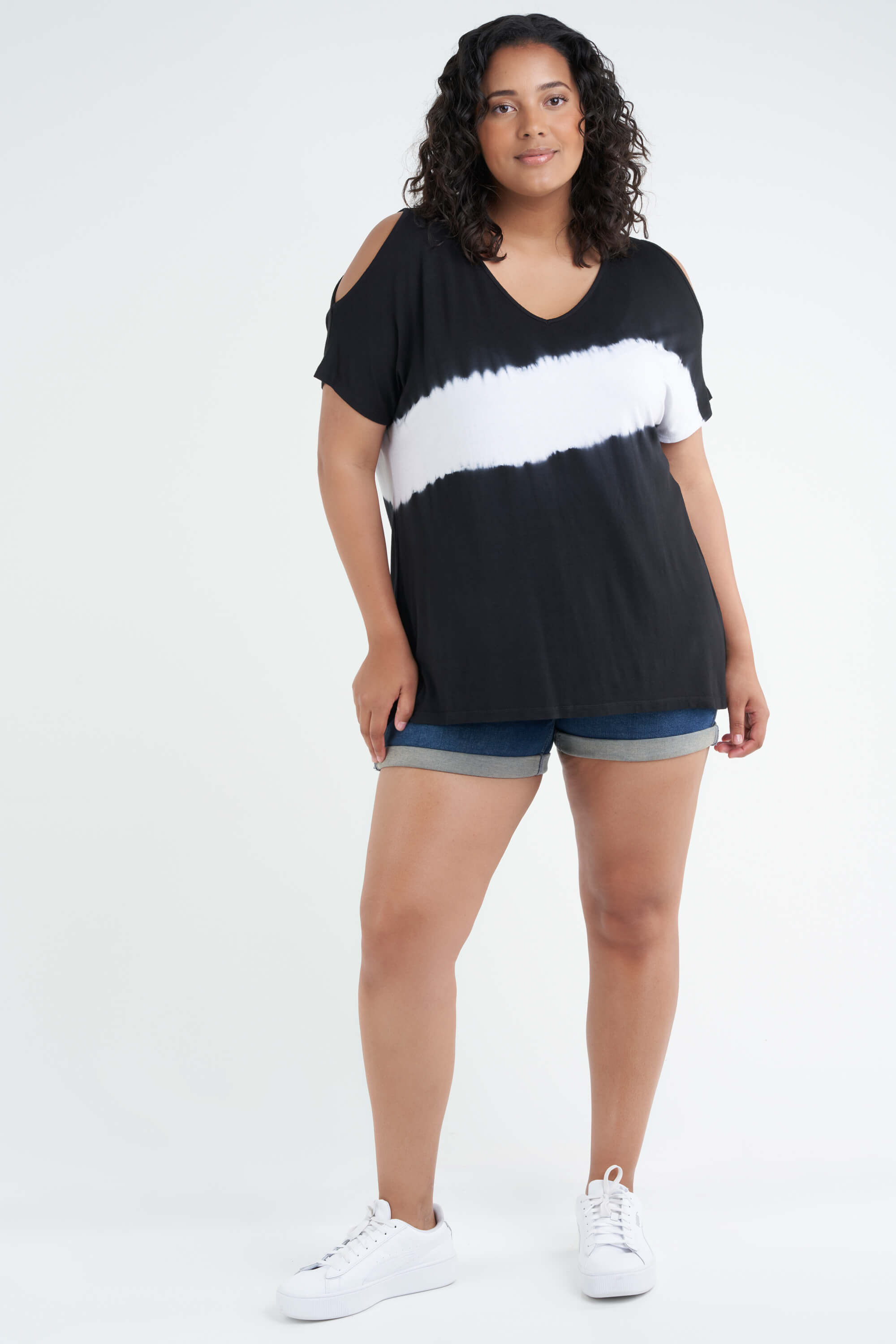 Camiseta con estampado tie  image number 5