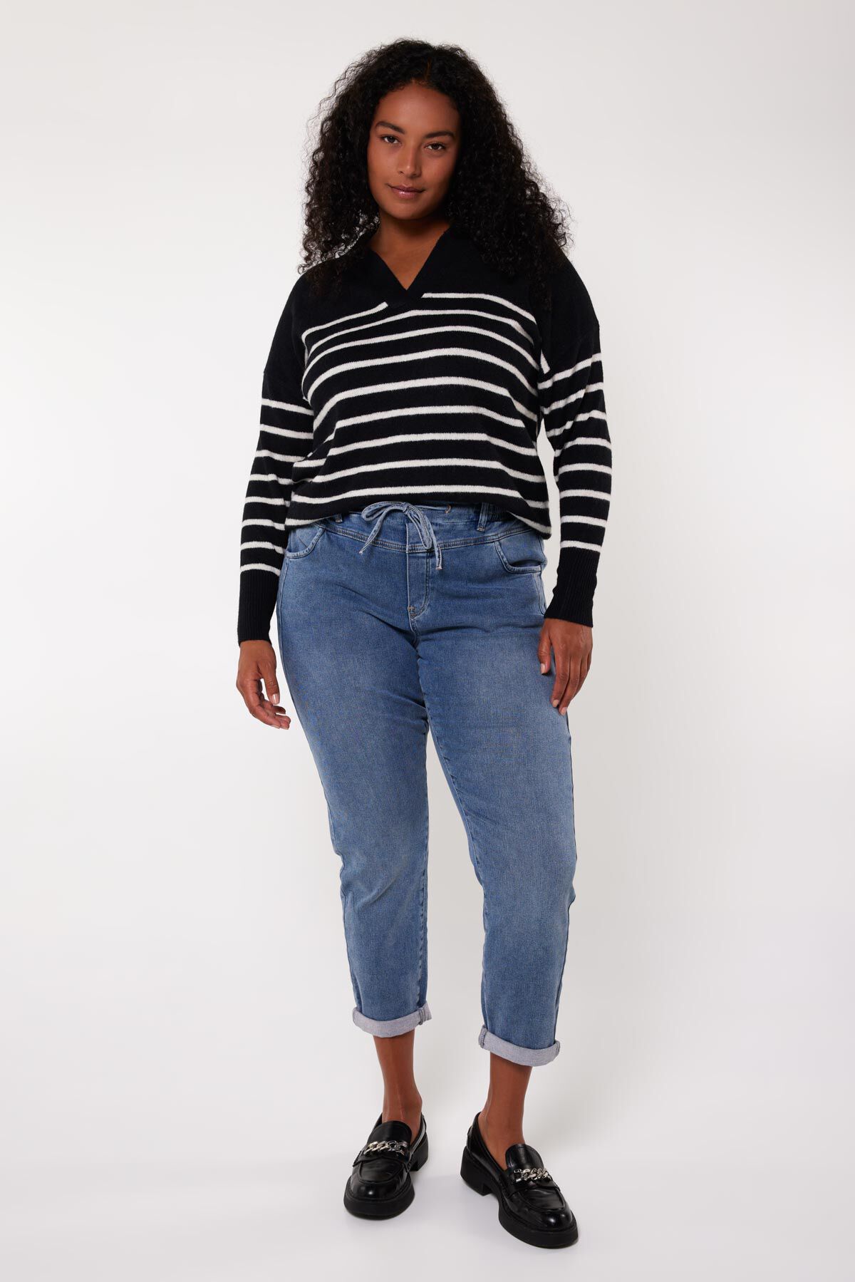 Su&eacute;ter de punto fino con cuello de polo image number 5