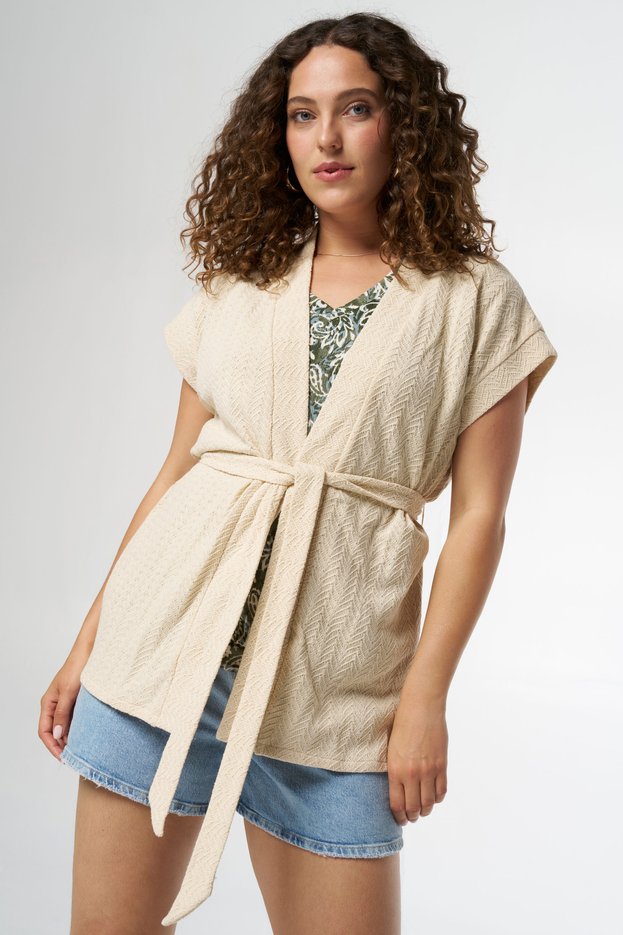 Chaleco con cinto image number 0