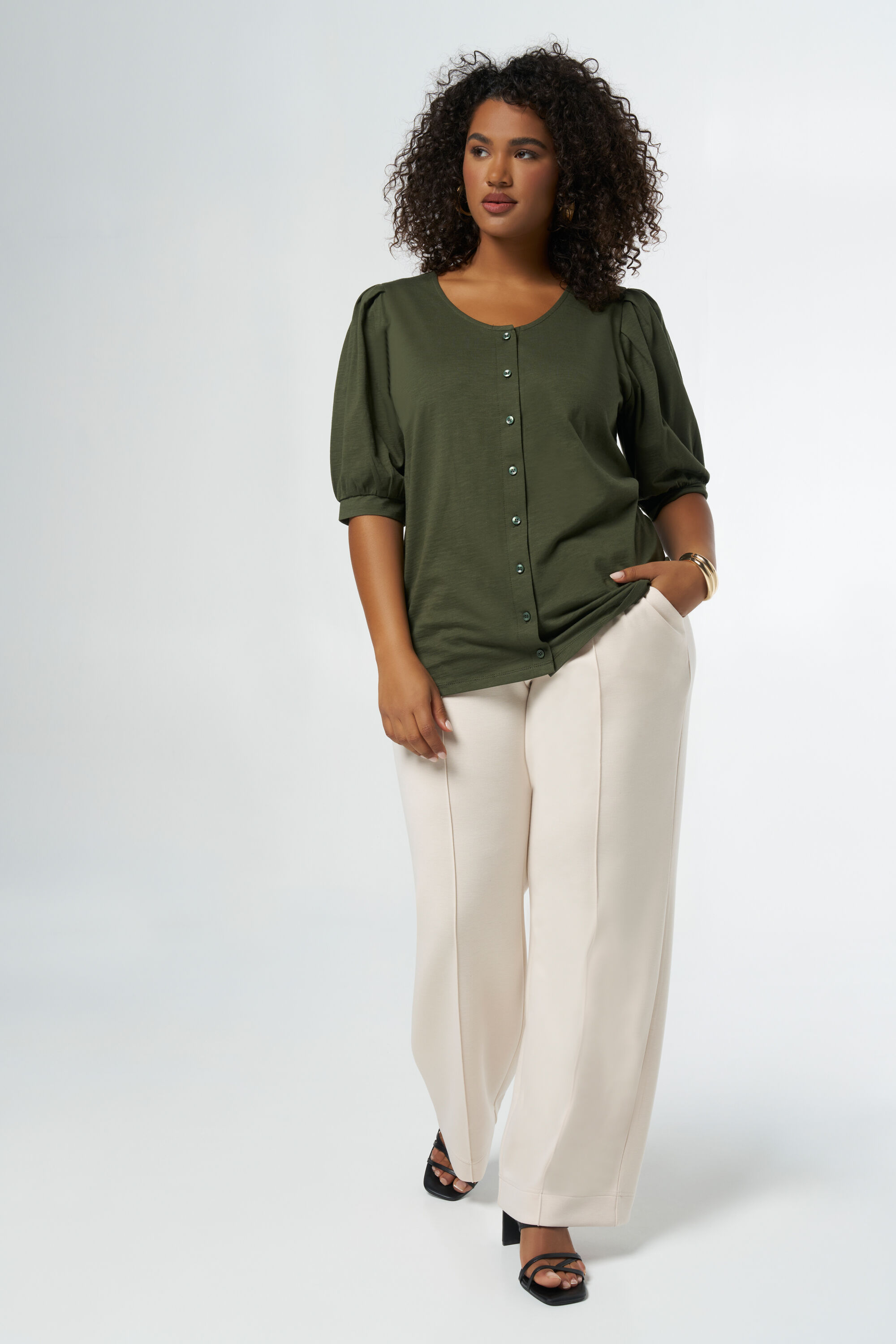 Top con botones image number 5