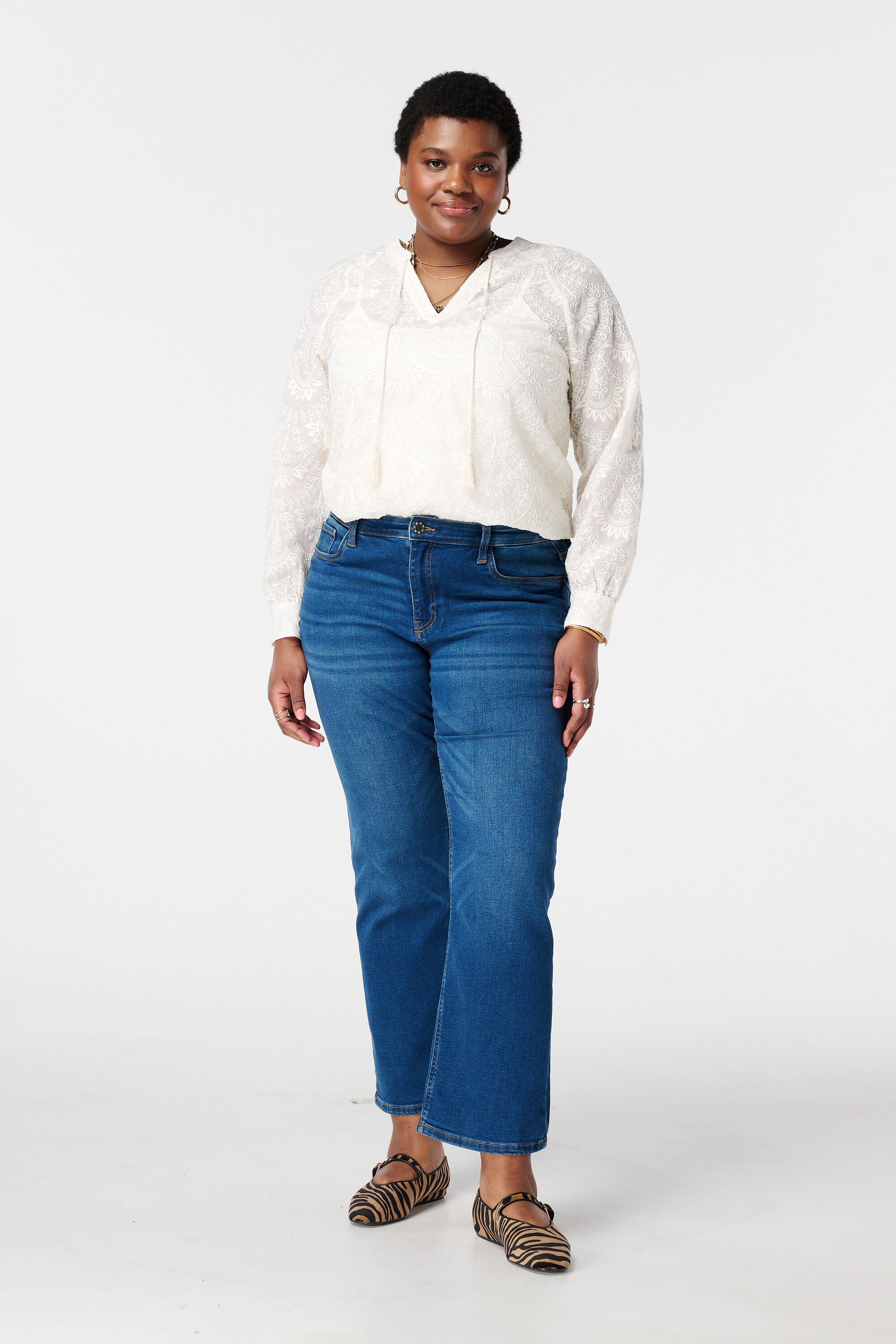 Blusa con cordones image number 5