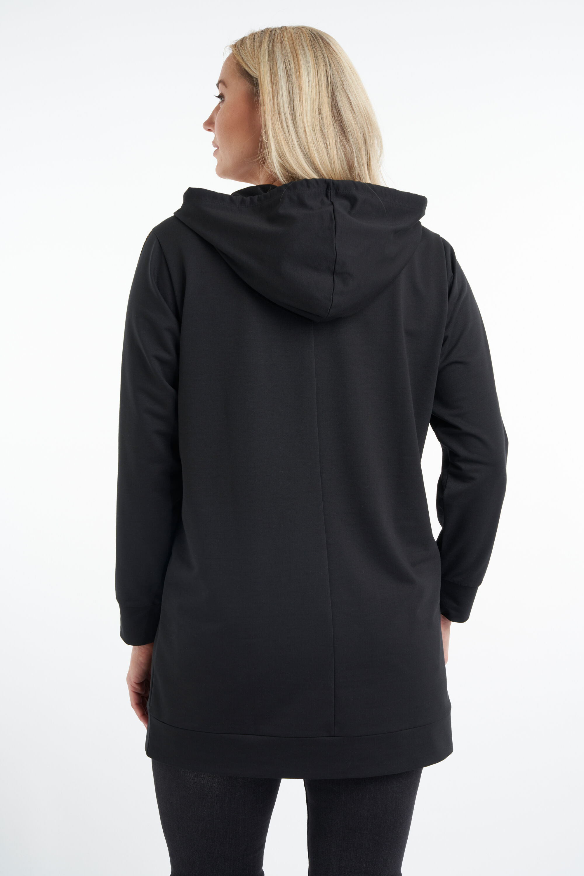 Su&eacute;ter con detalles de estampado de pantera image number 3