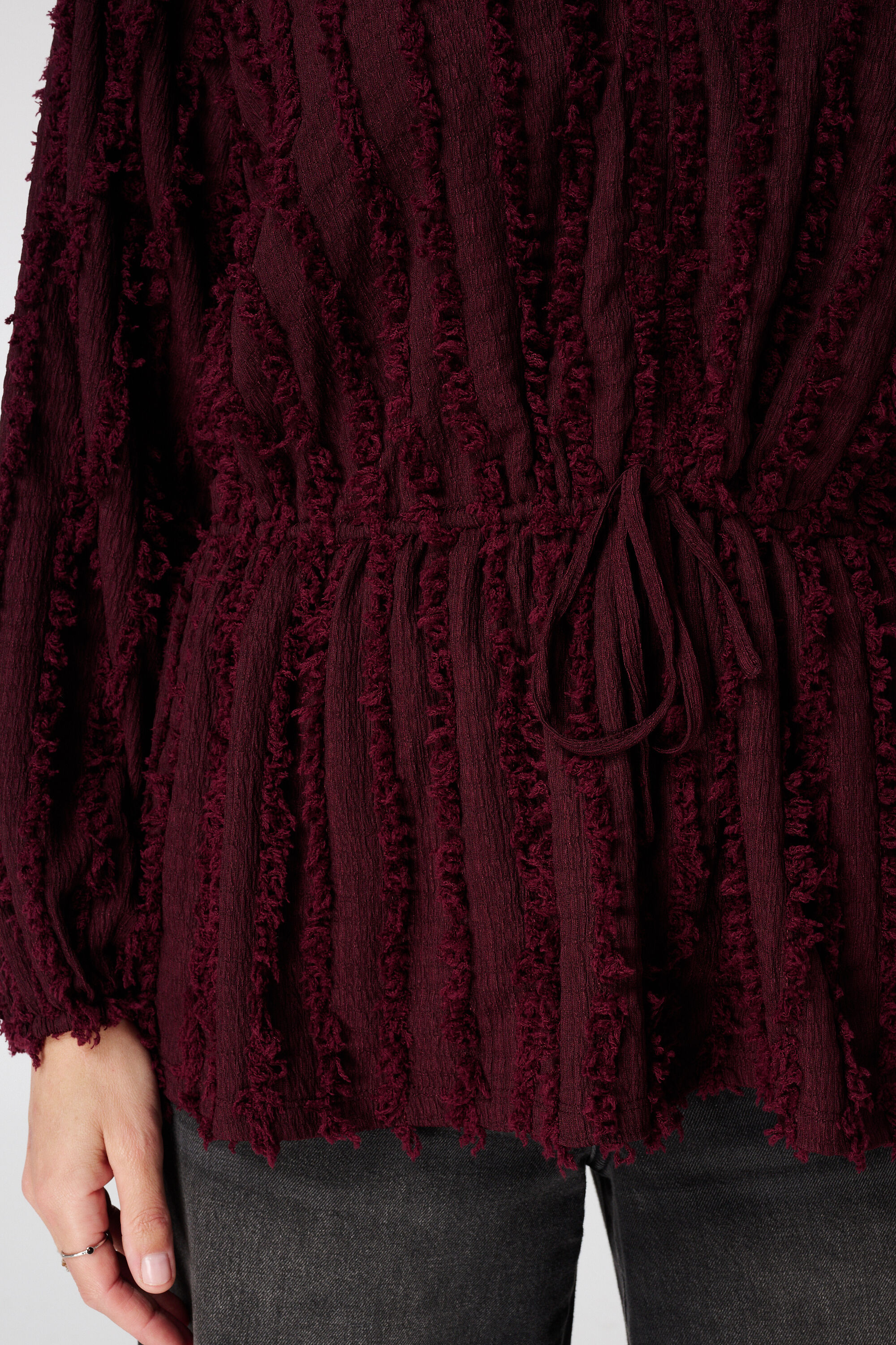 Top de punto peludo con cord&oacute;n ajustable image number 6