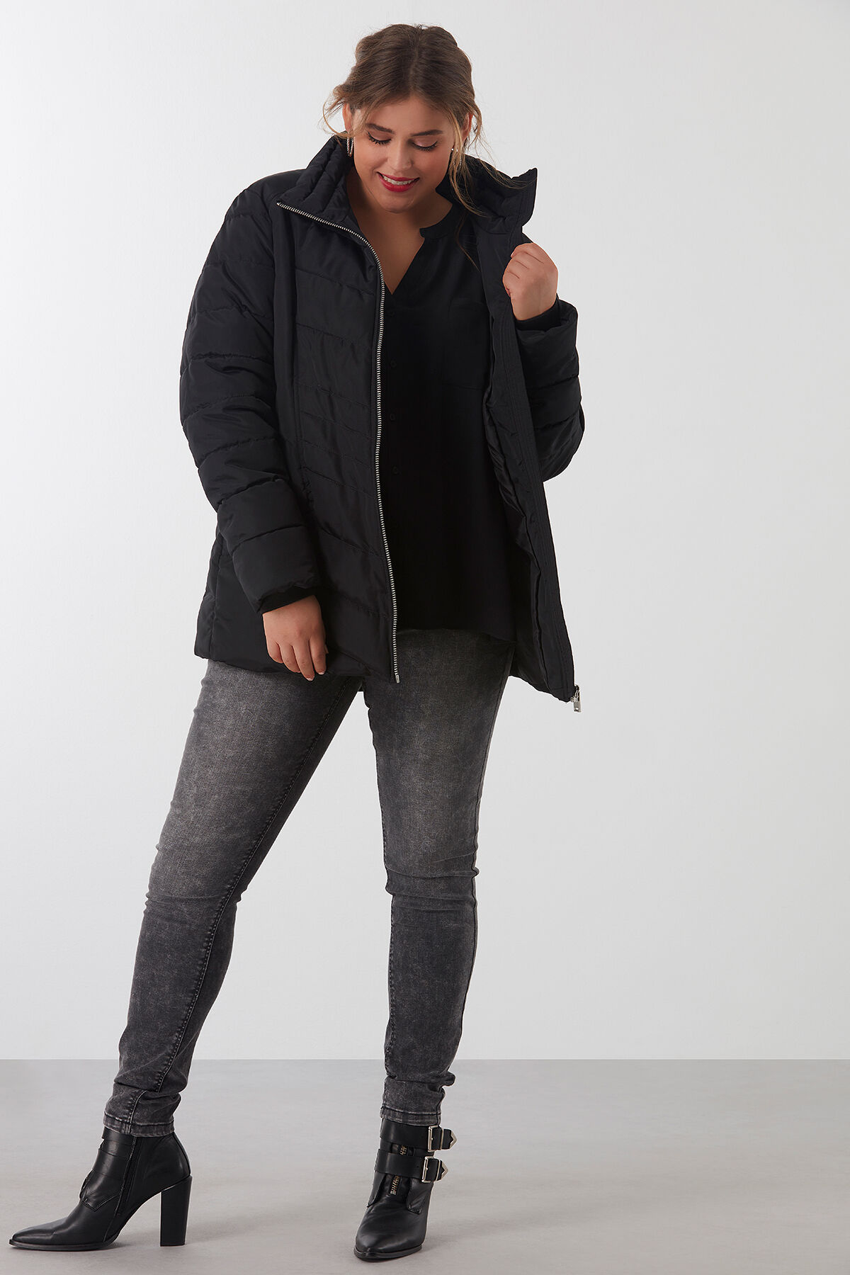 Vaqueros de pitillo modelo SHAPING image number 5