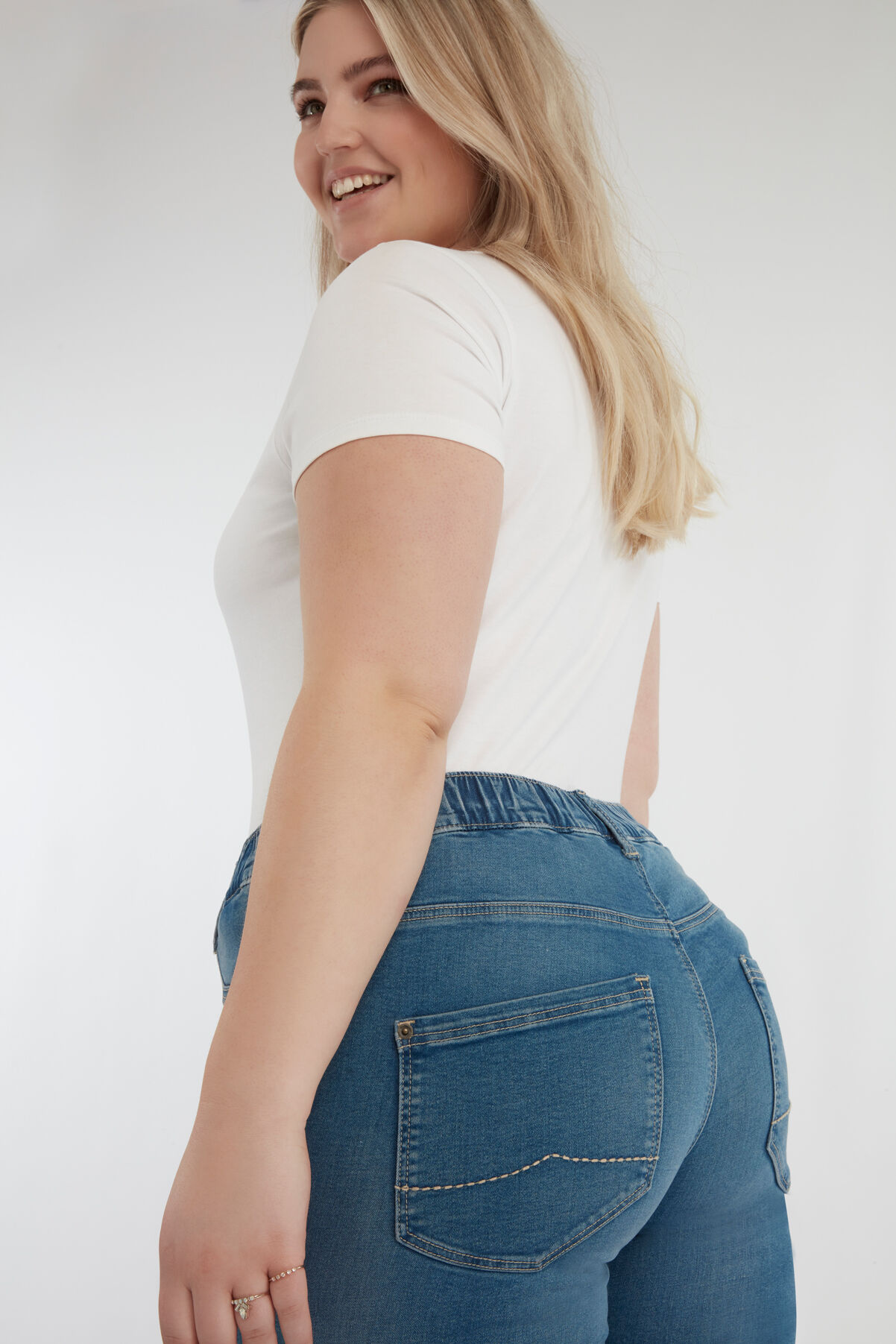 Treggings ajustados 7/8 POPPY image number 5