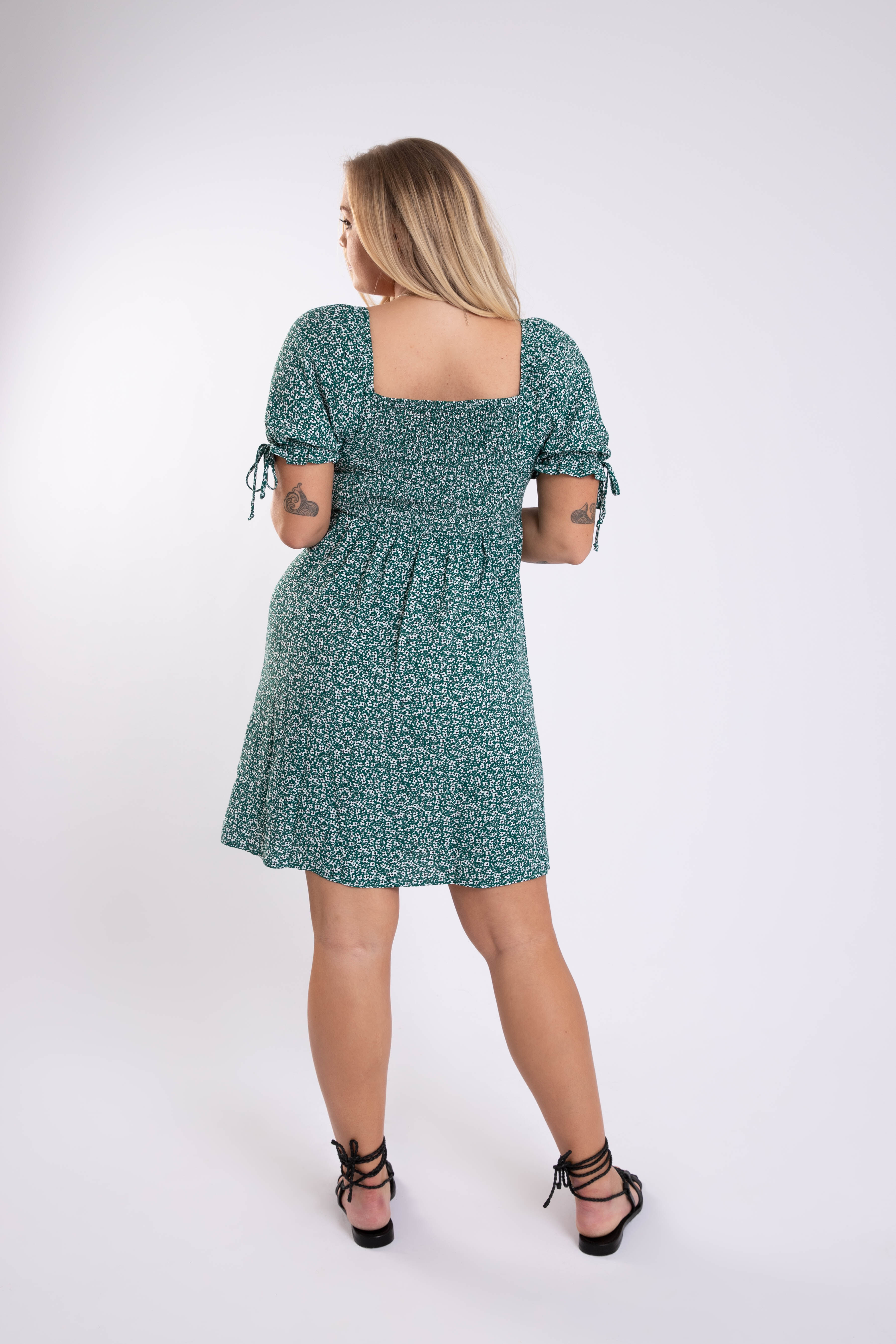 Vestido con estampado  image number 4