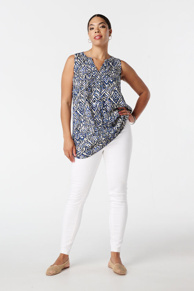 Top con escote en V y estampado image number 5