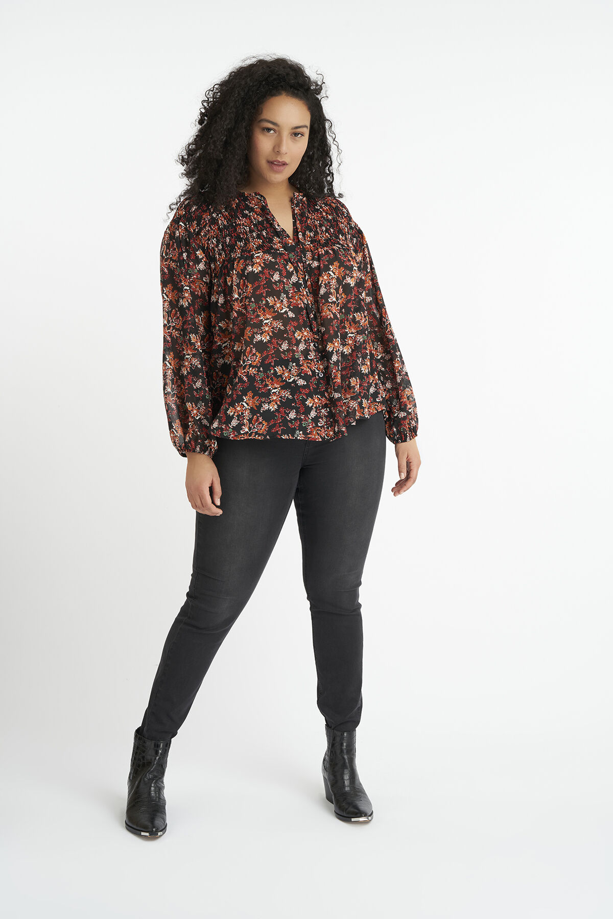 Blusa con estampado   image number 5