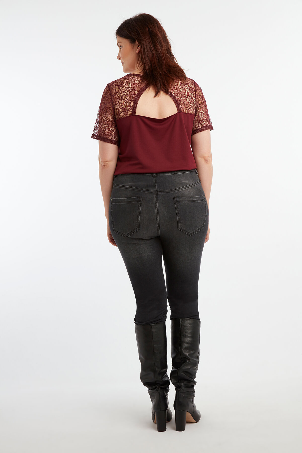 Top con encaje image number 4