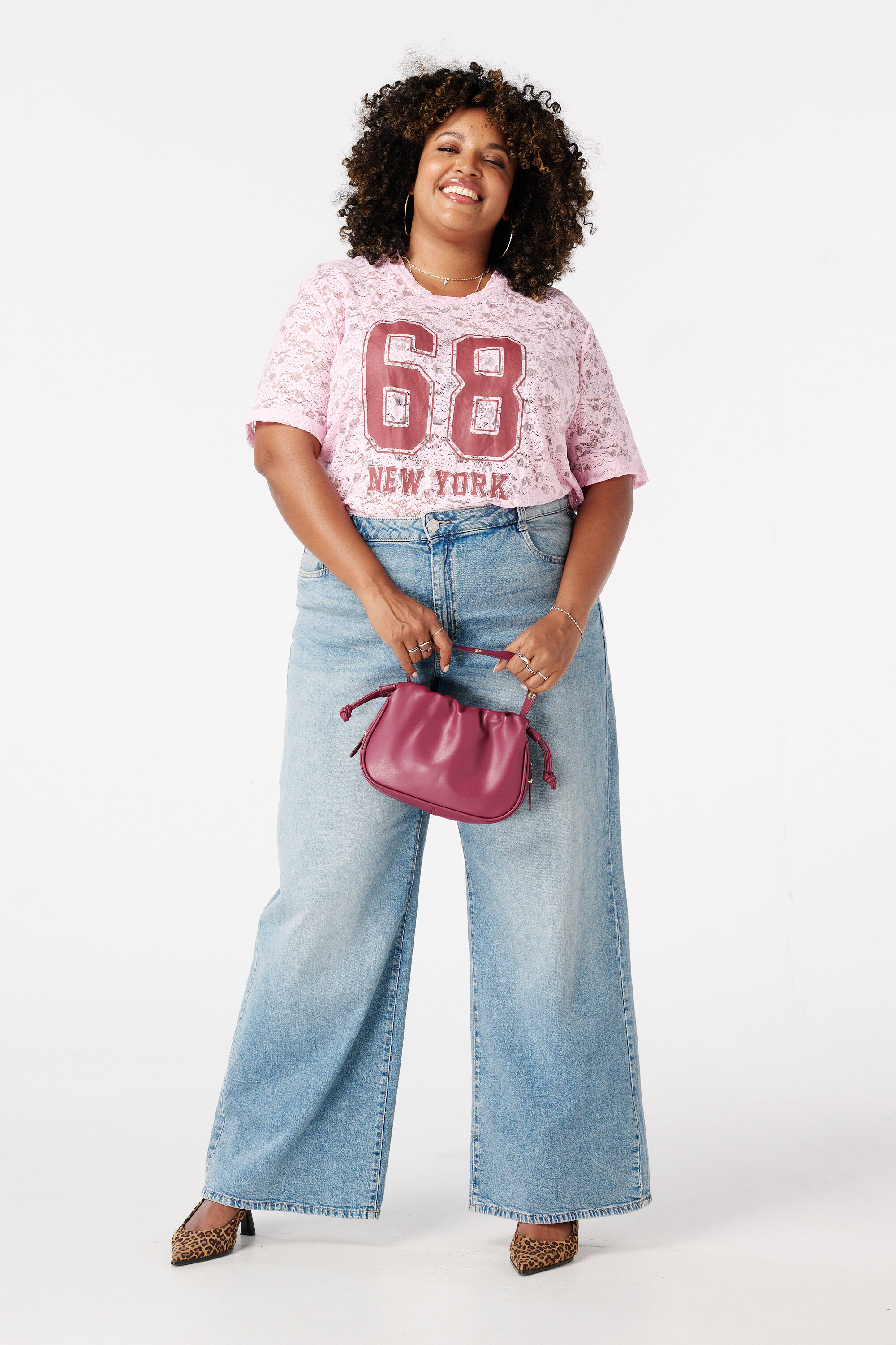 Camiseta deportiva de encaje image number 5