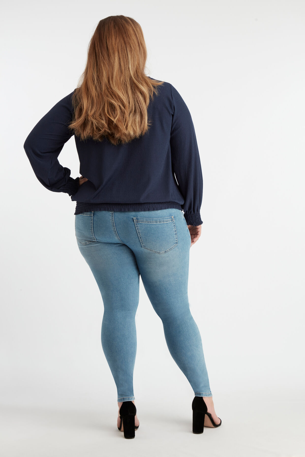 Top de cuello de pico image number 4