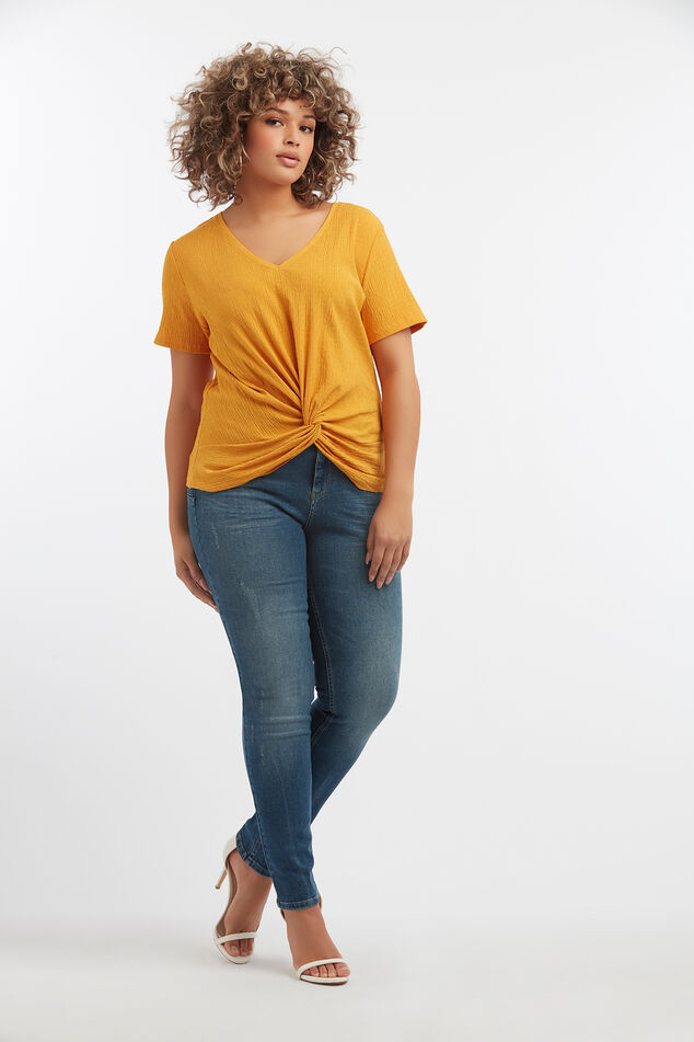 Camiseta con detalle anudado image number 3