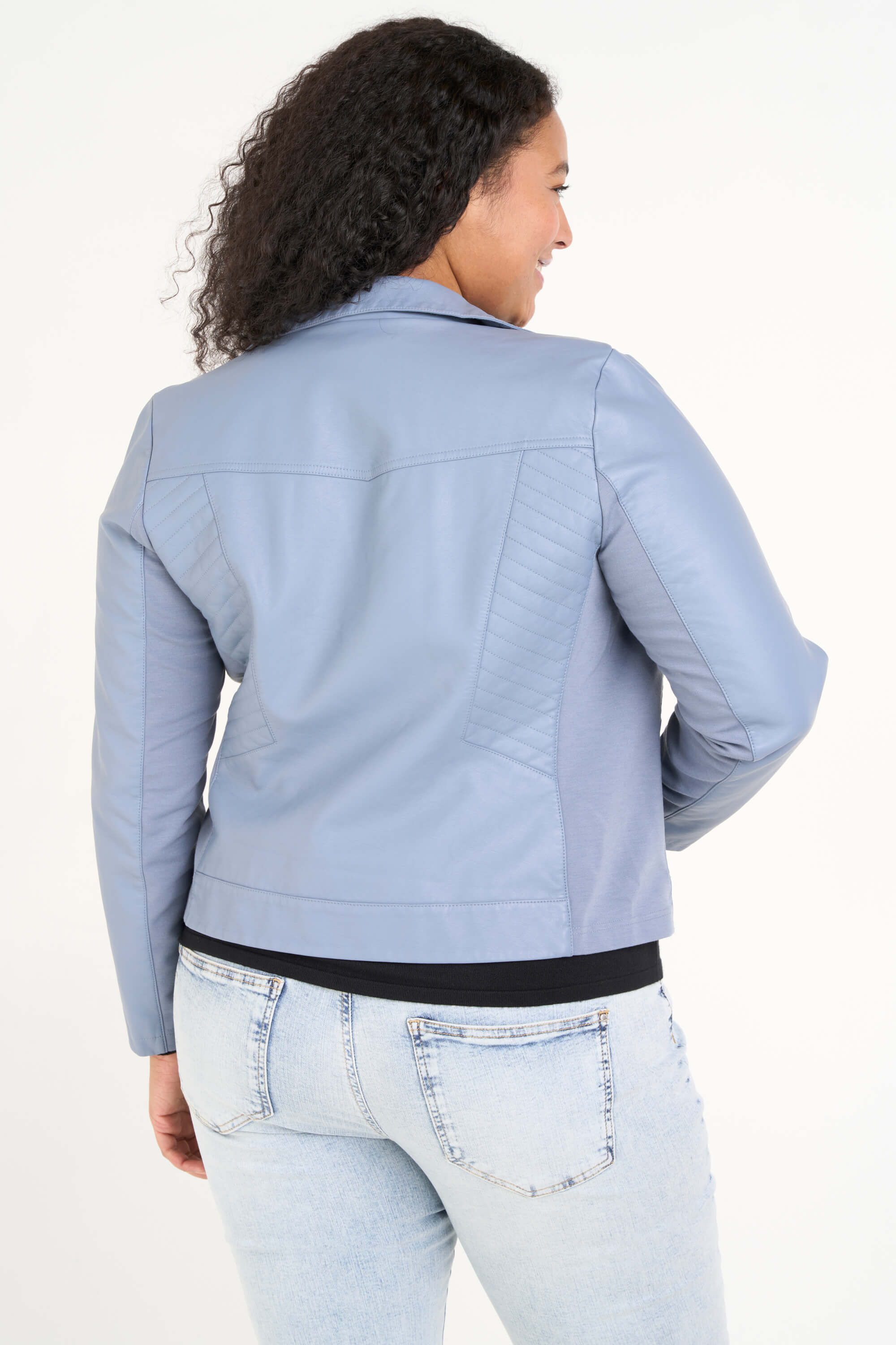 Chaqueta de cuero sint&eacute;tico  image number 3