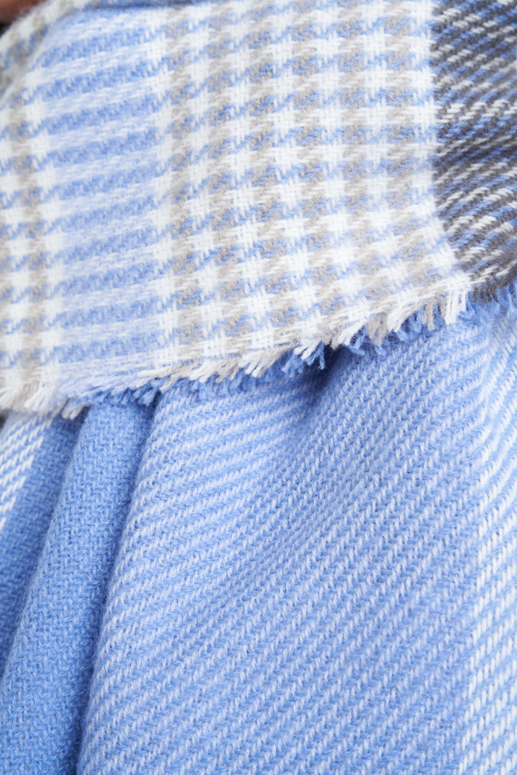 Bufanda con estampado  image number 2