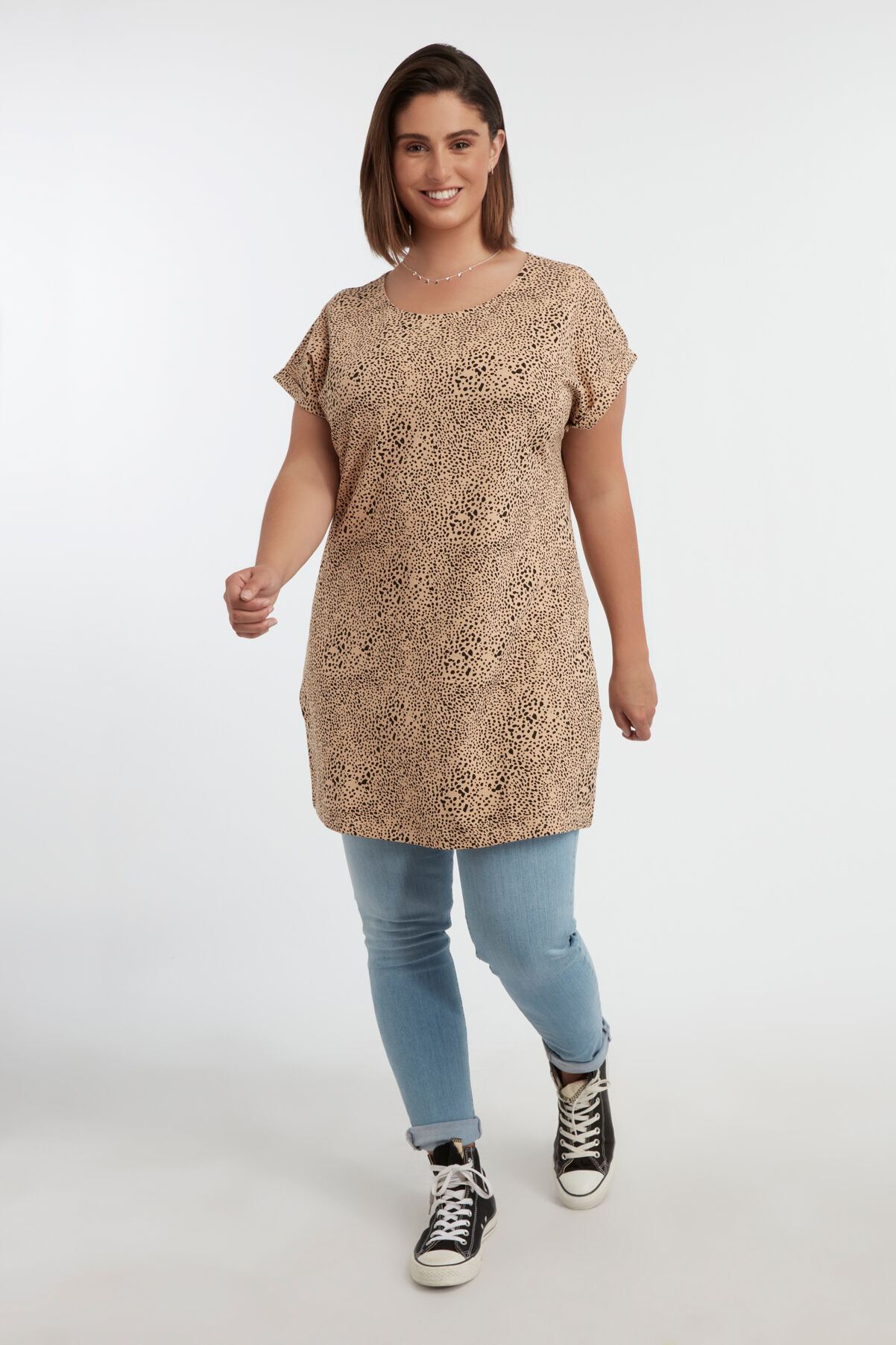 Camiseta larga estampada image number 5