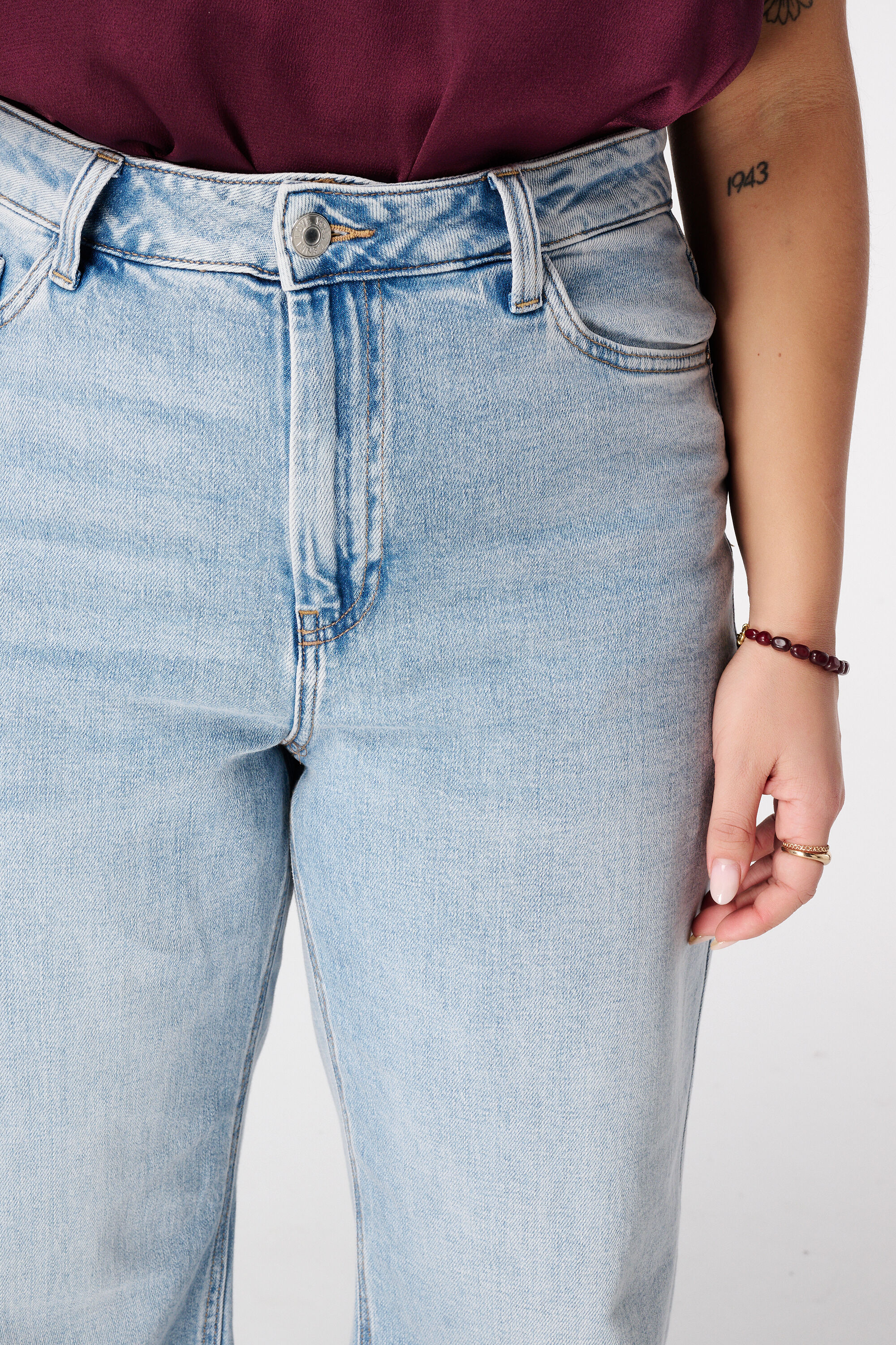 Vaqueros de pierna ancha IVY image number 4