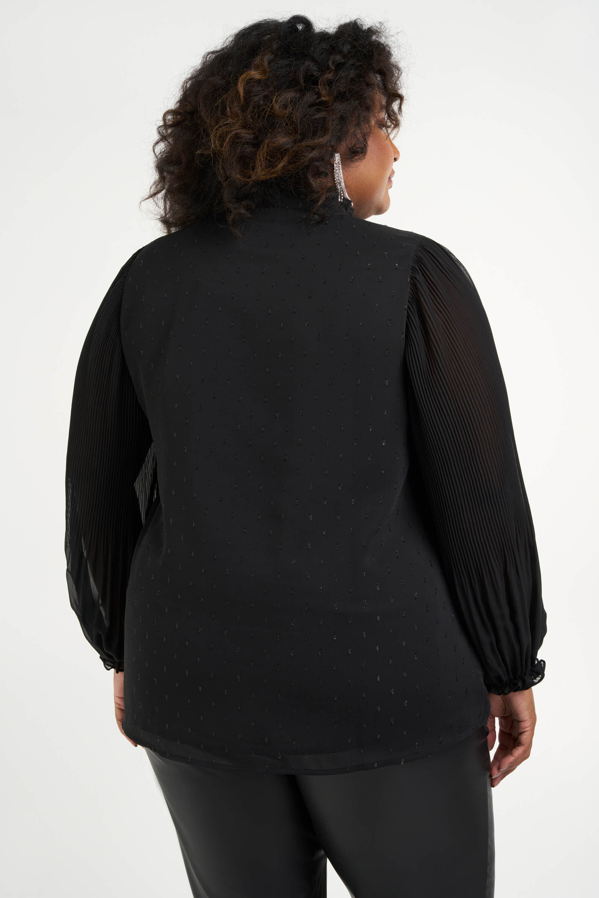 Blusa con mangas plisadas image number 3