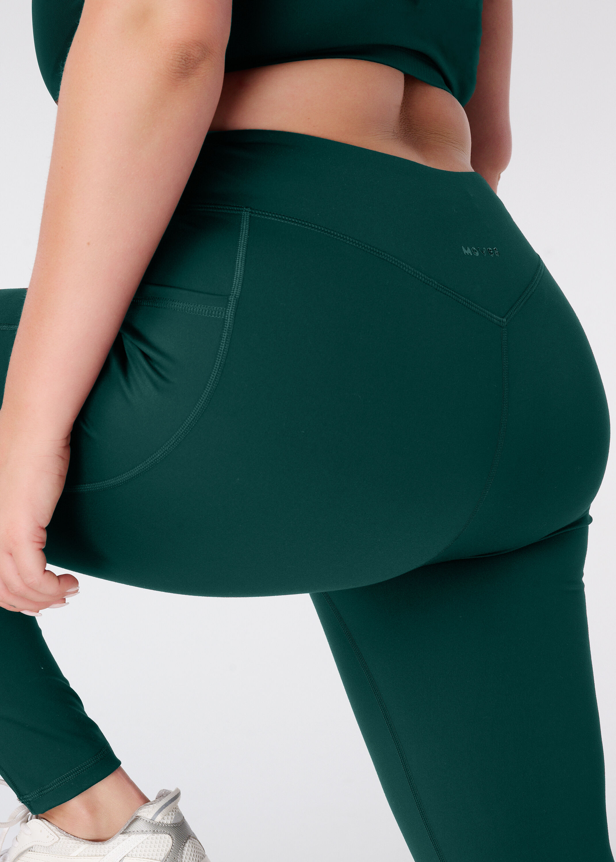 Leggings deportivos con bolsillos laterales image number 6
