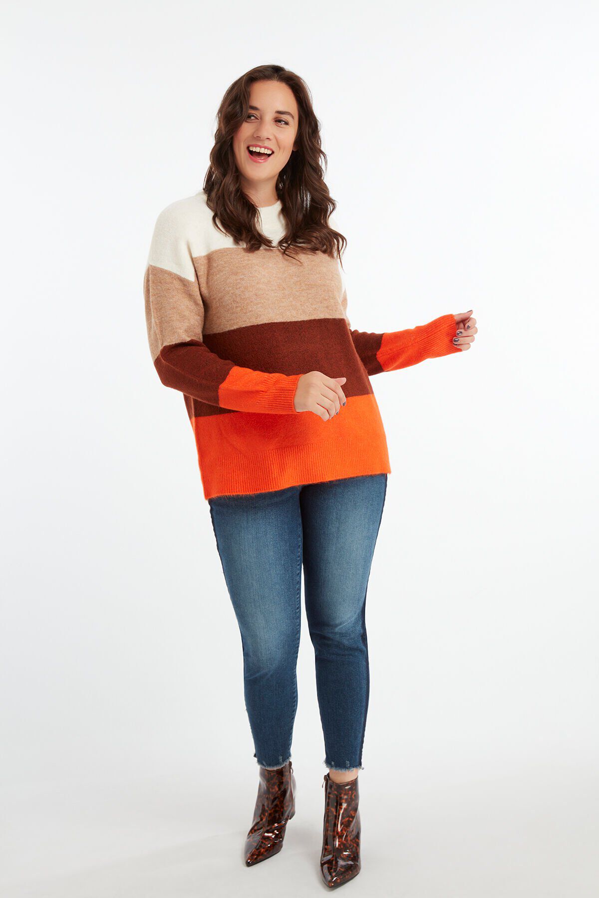 Su&eacute;ter image number 5