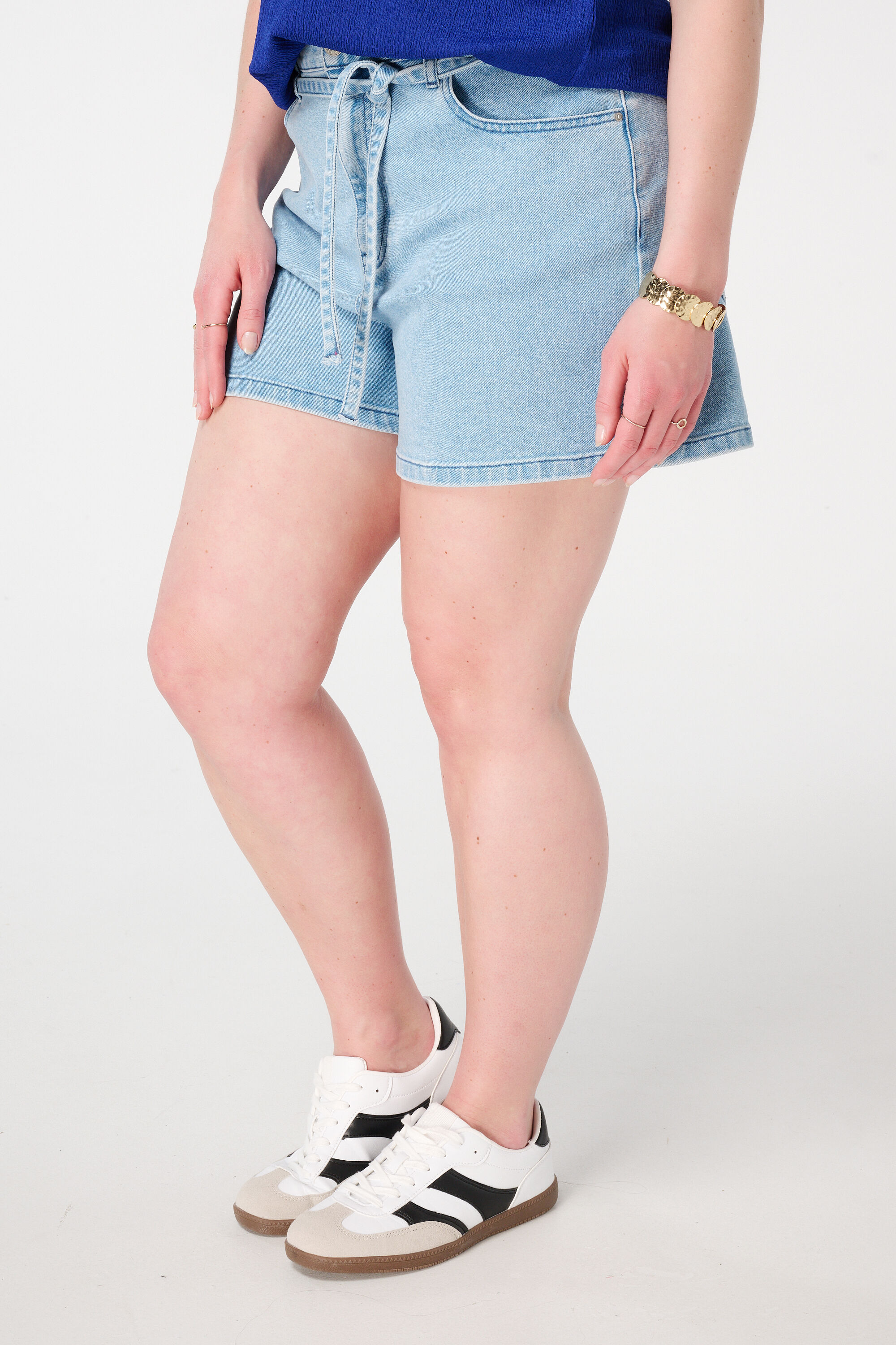 Shorts con cinto image number 5