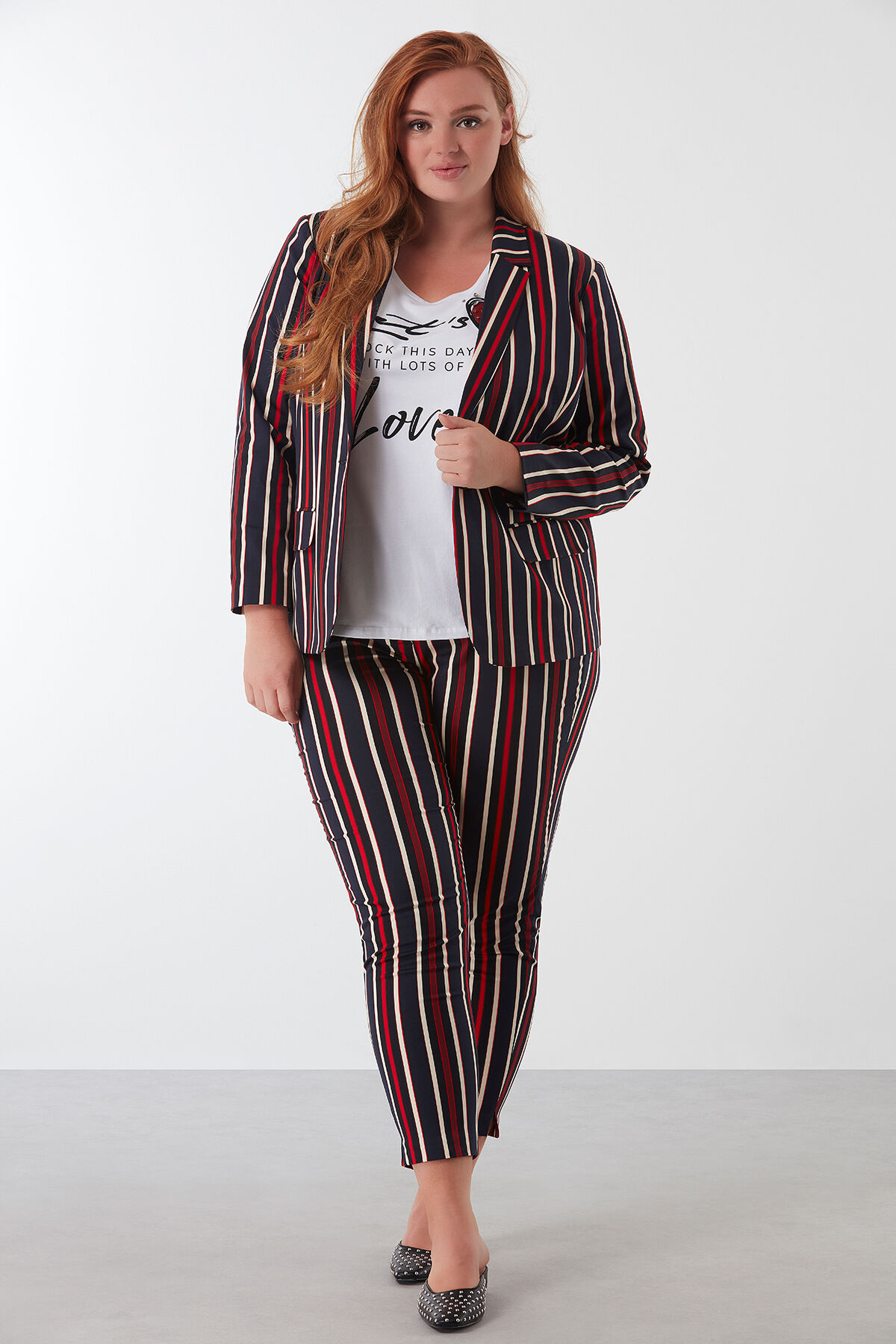 Blazer de rayas image number 3