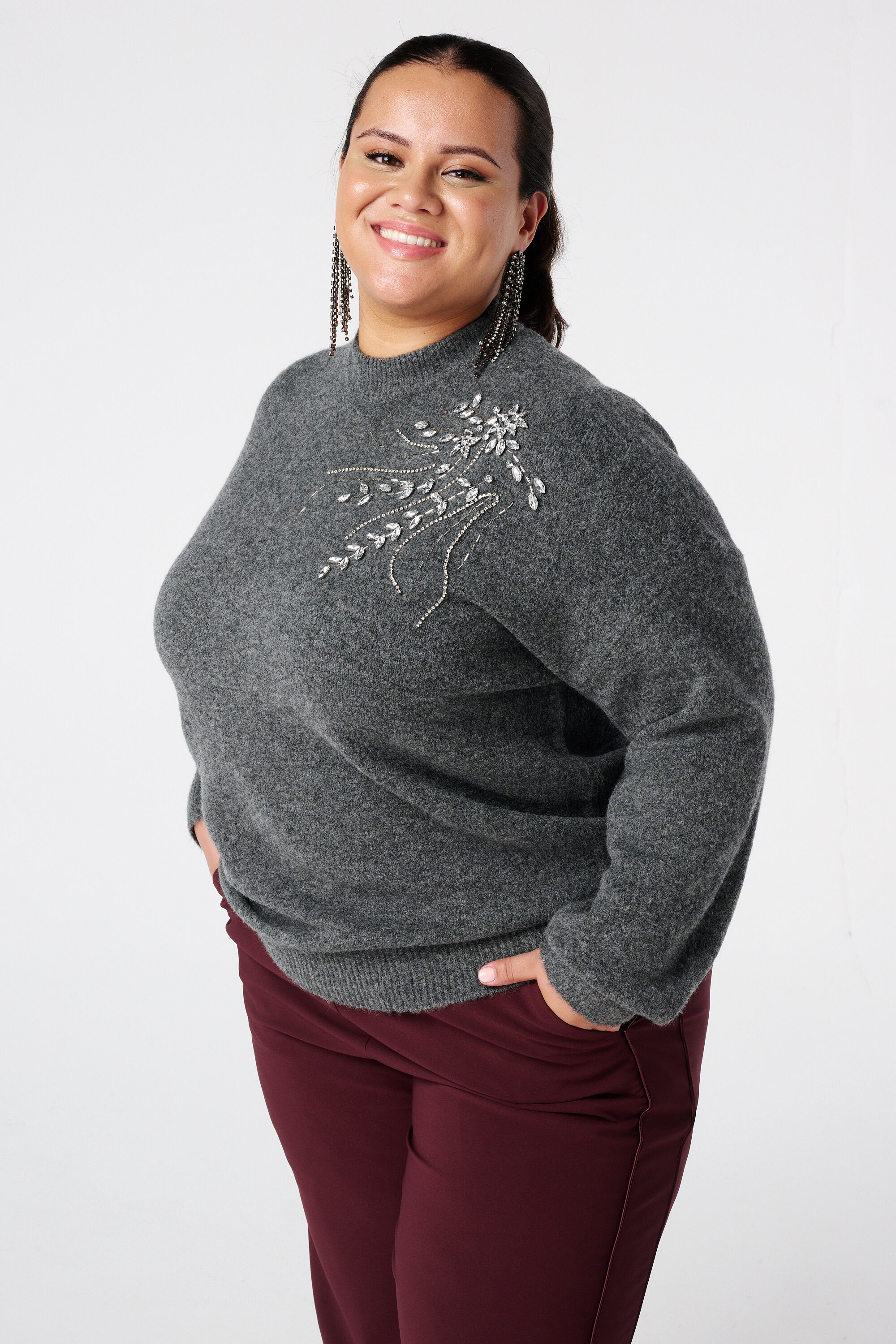 Su&eacute;ter de punto con estampado de perlas