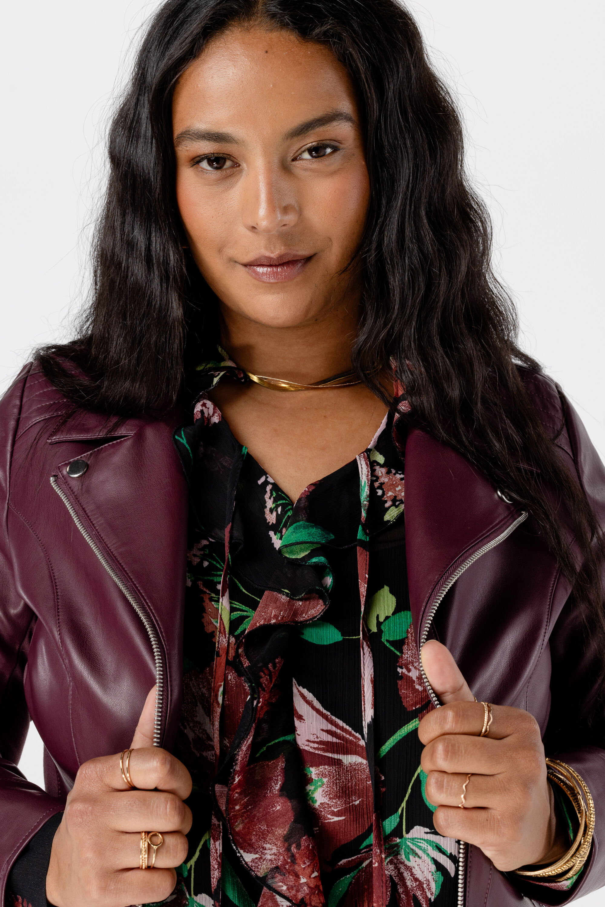 Cazadora biker de cuero sint&eacute;tico image number 5