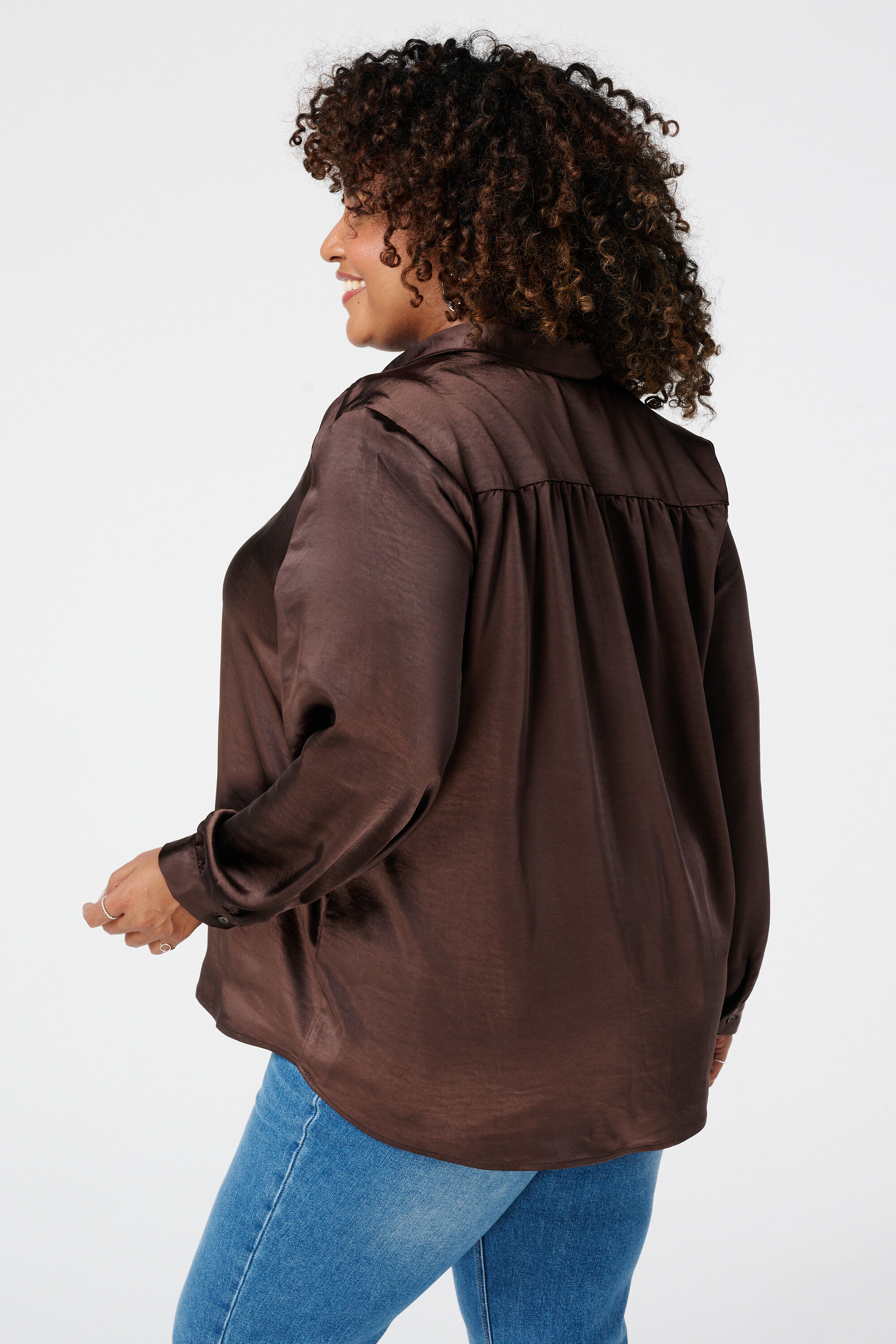 Blusa de corte holgado con sat&eacute;n image number 3