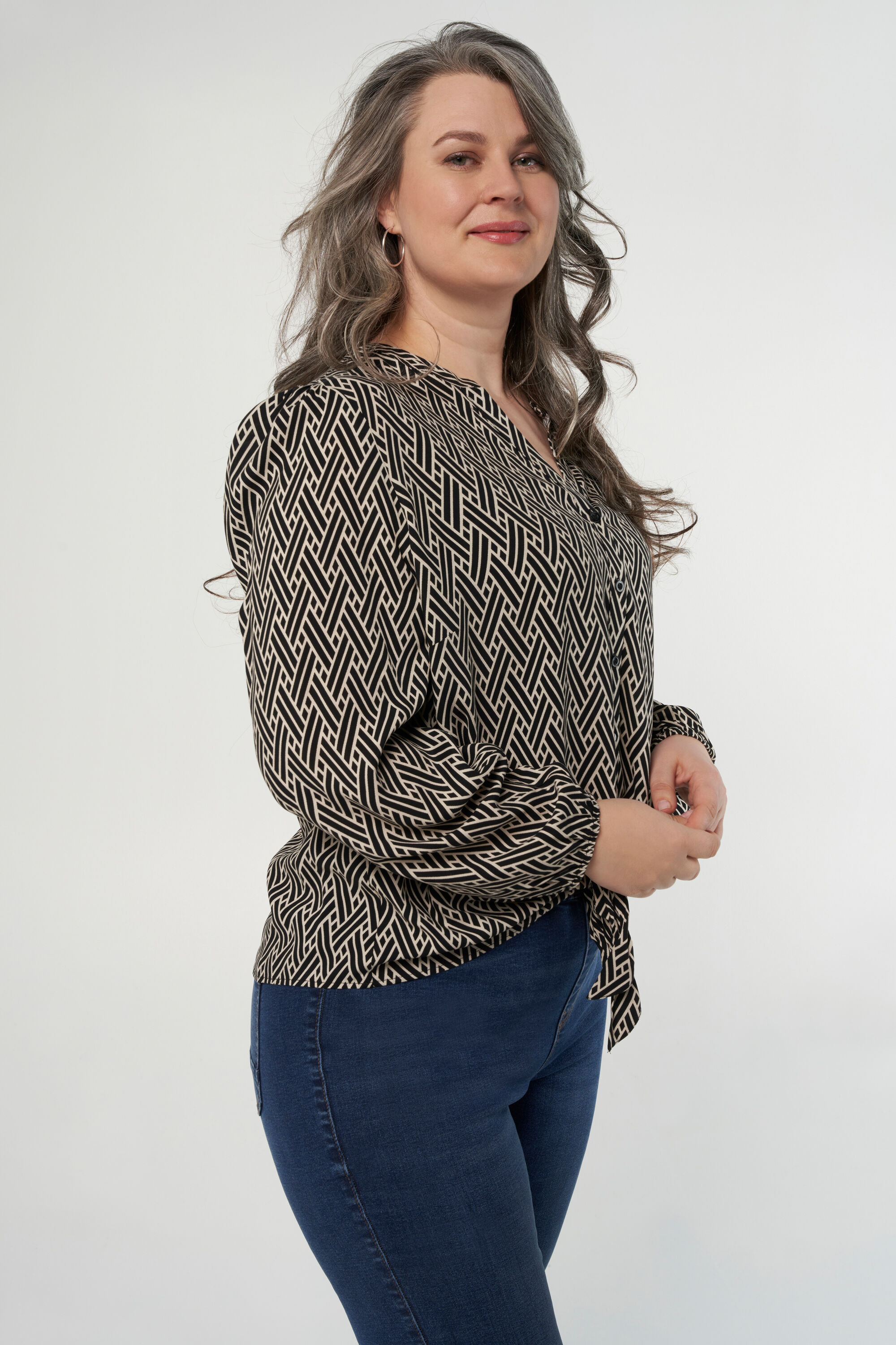 Blusa con estampado gr&aacute;fico image number 6