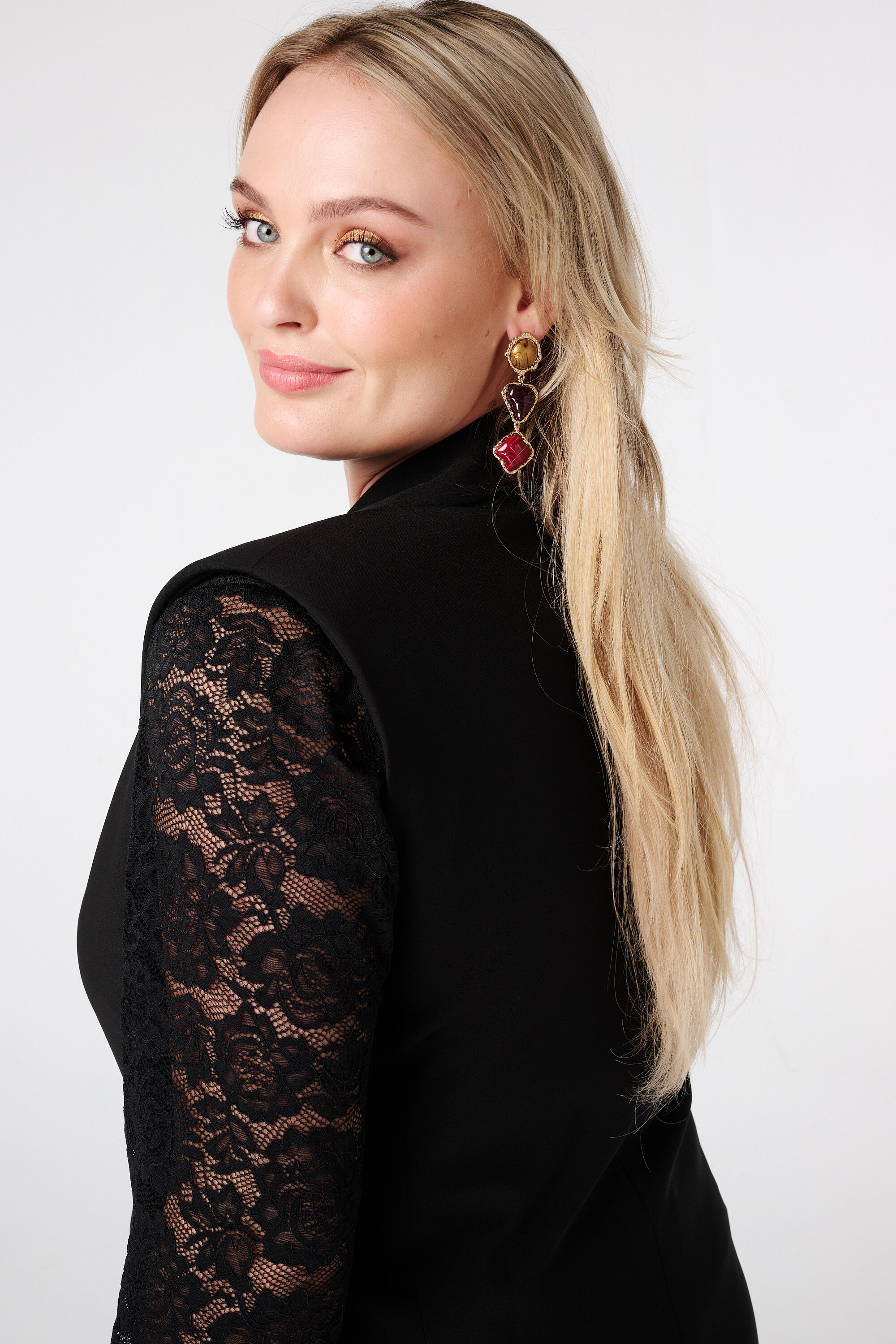 Chaleco con cierre de botones image number 4