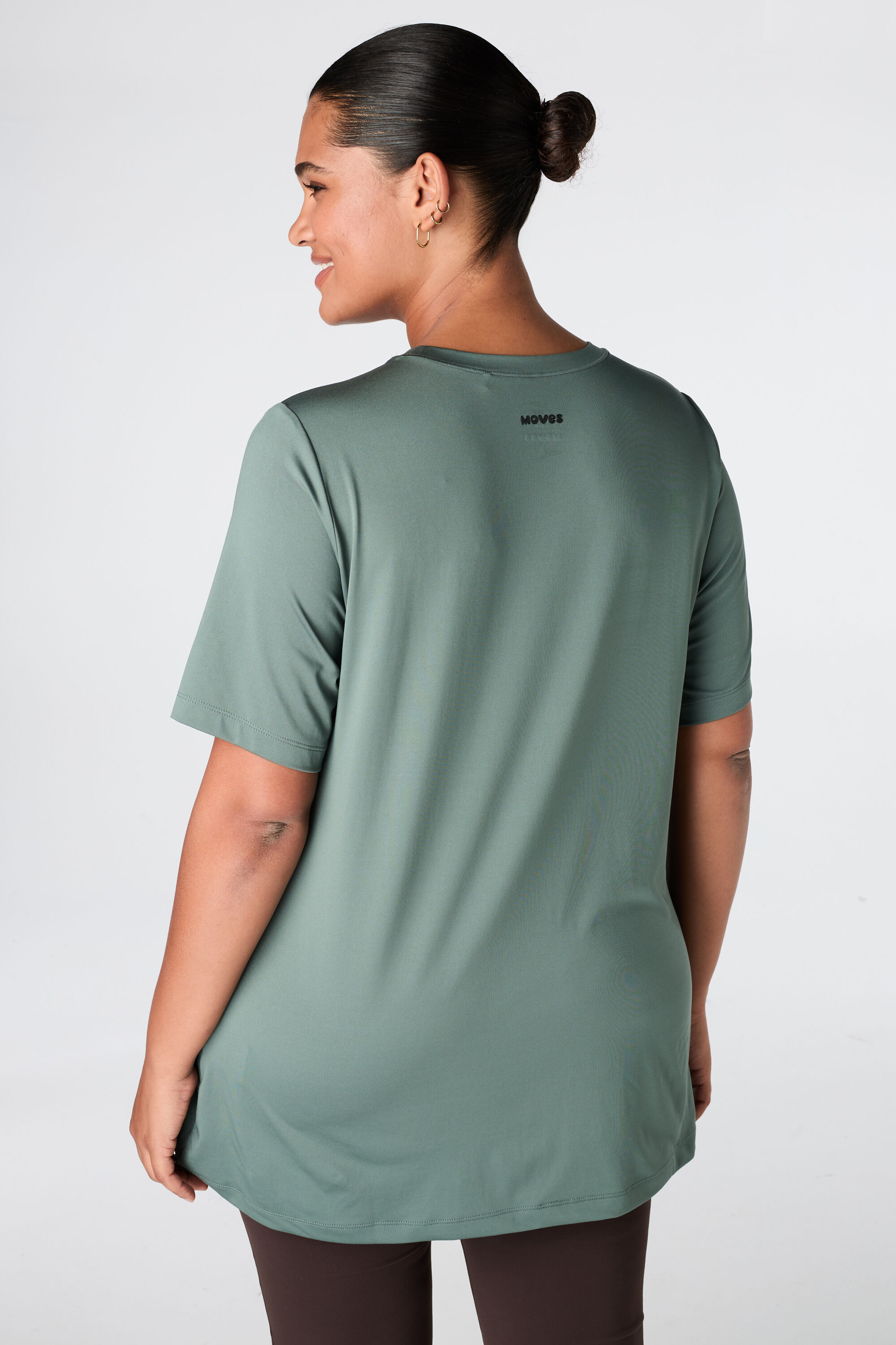 Camiseta deportiva larga image number 4