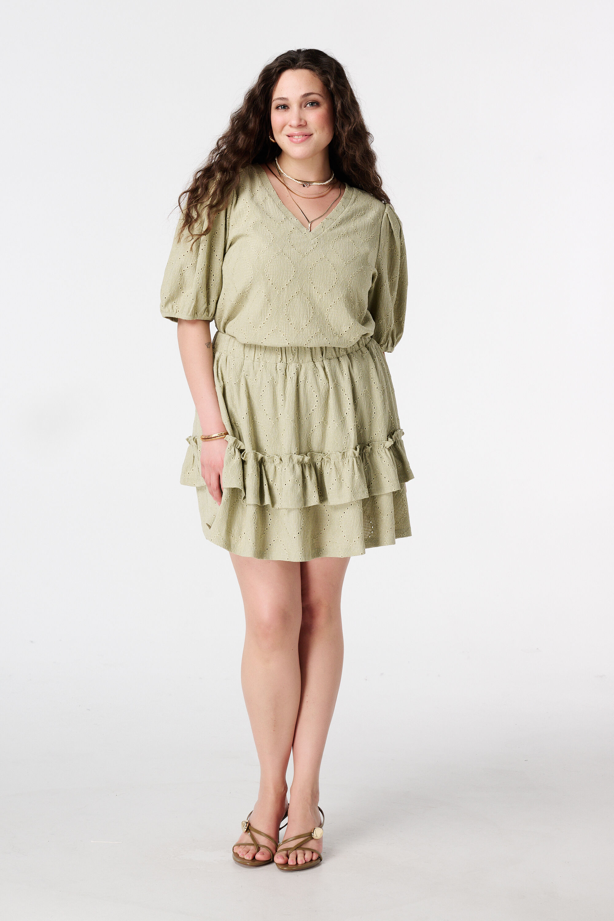 Top con efecto bordado image number 5