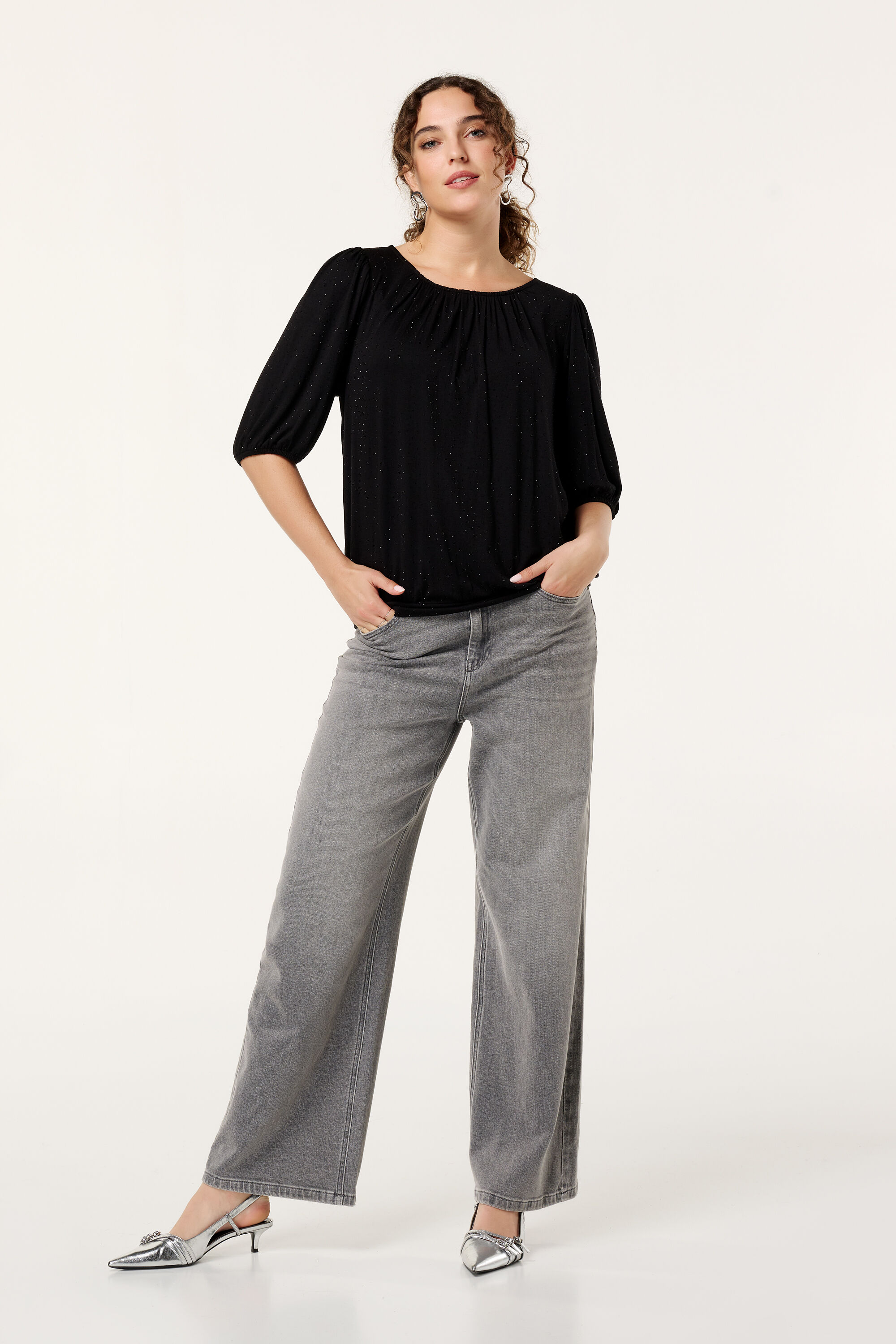 Top con brillantes image number 5