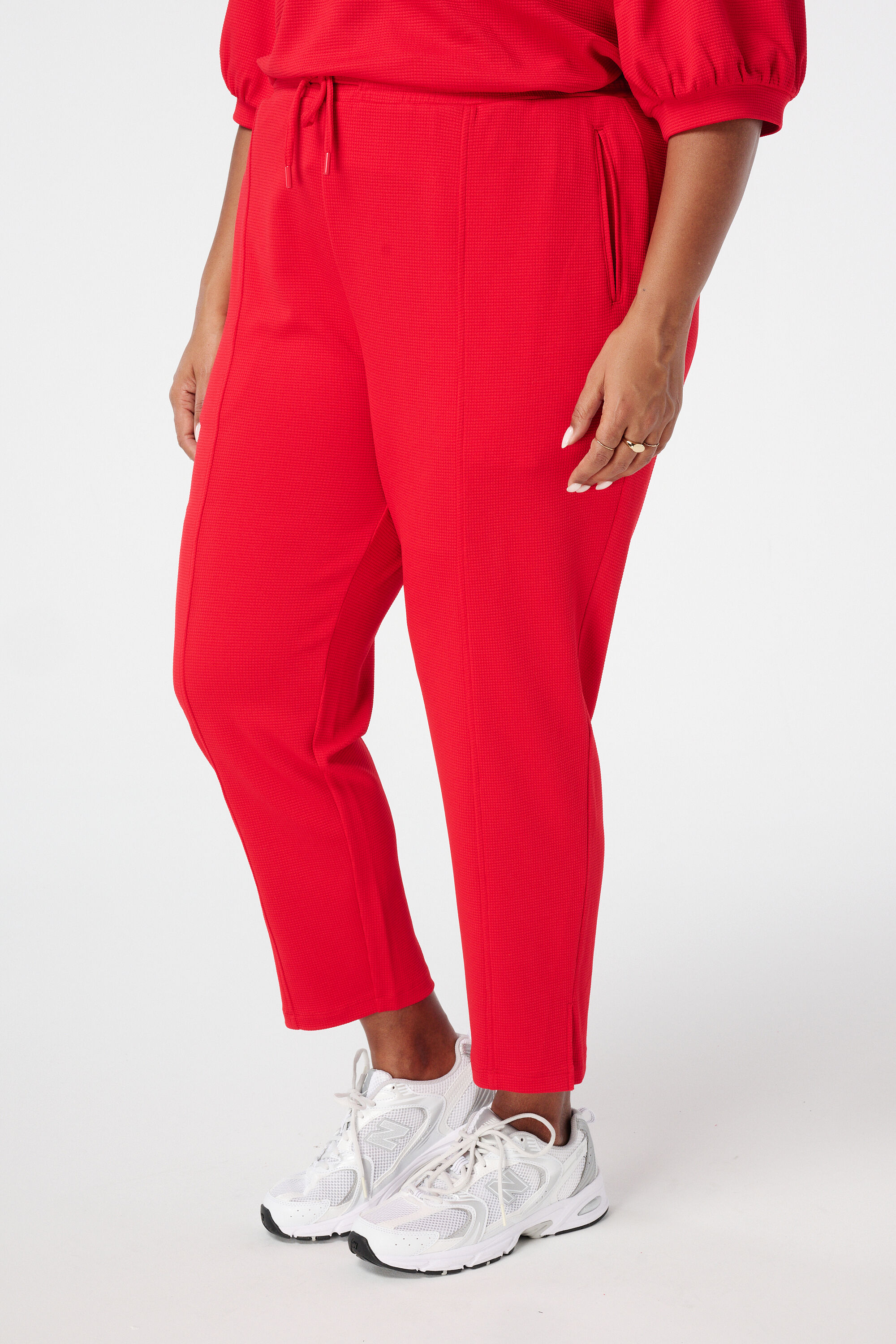 Pantalones con cintura el&aacute;stica image number 5