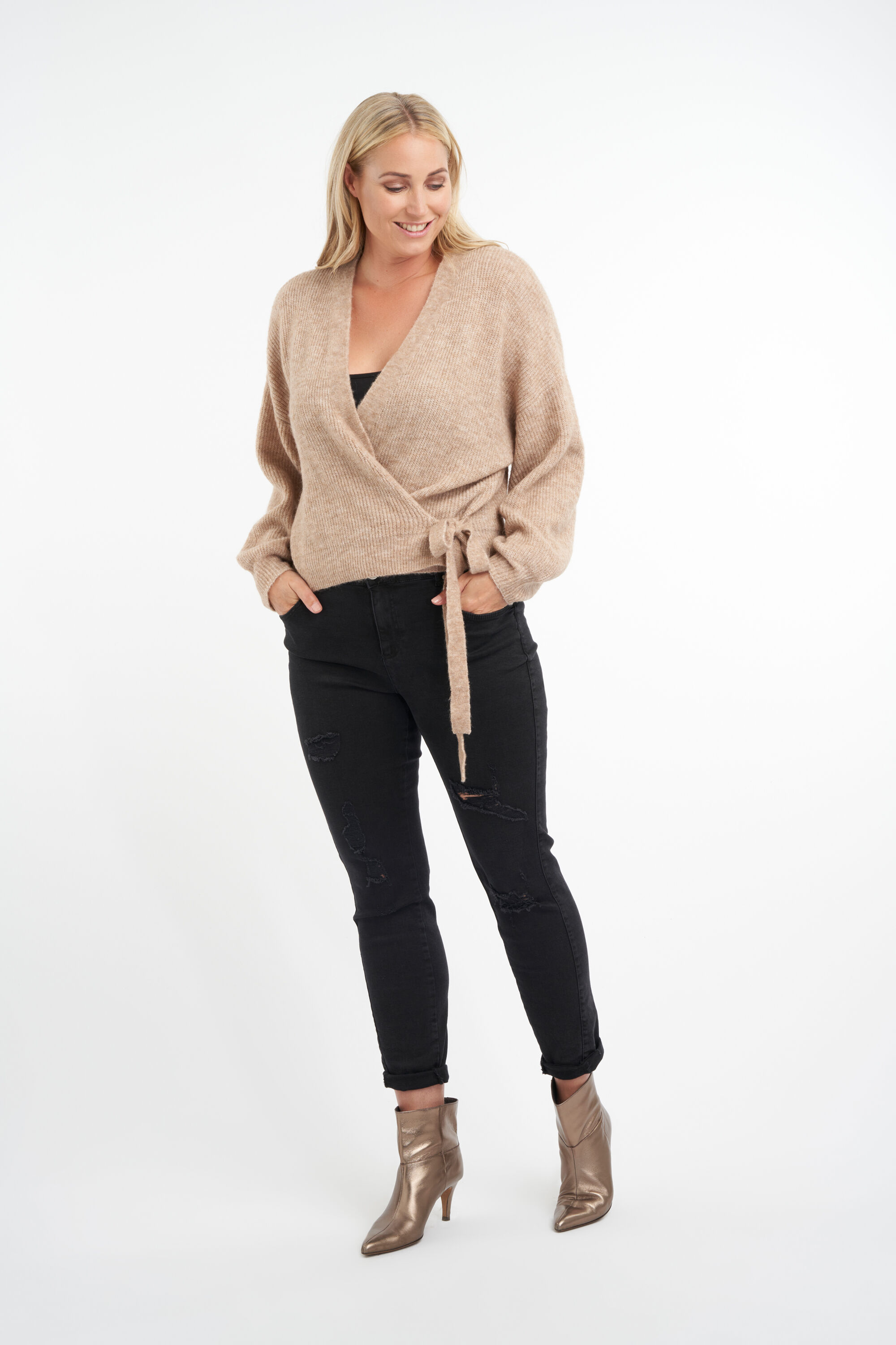 C&aacute;rdigan cruzado image number 4