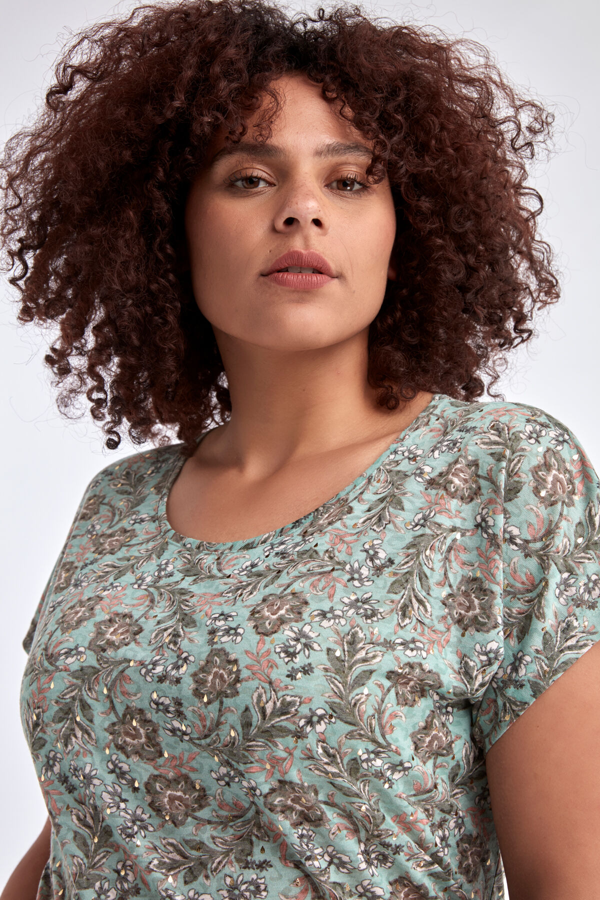 Top con mangas recortadas image number 4