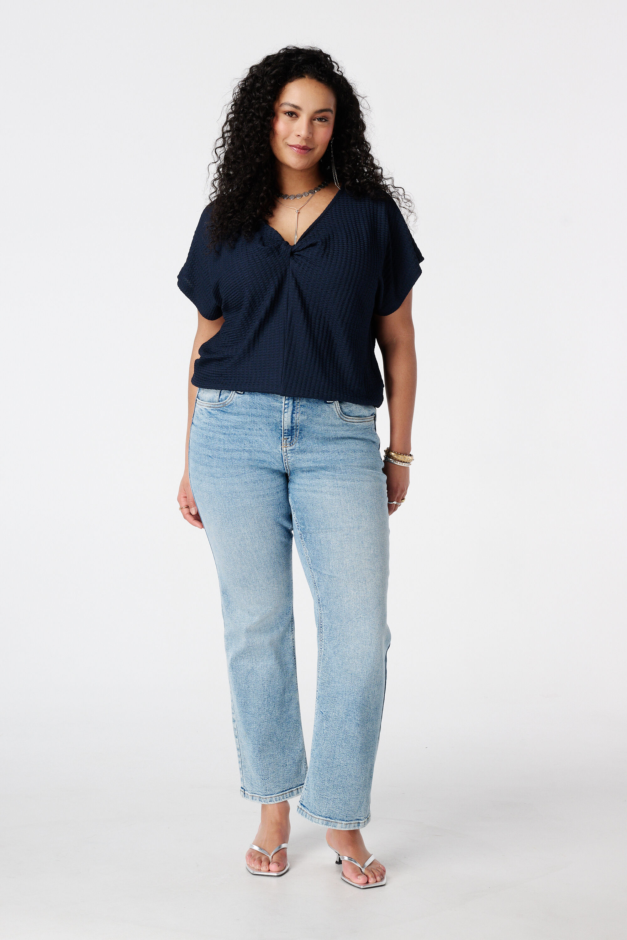 Top con mangas cortas image number 3