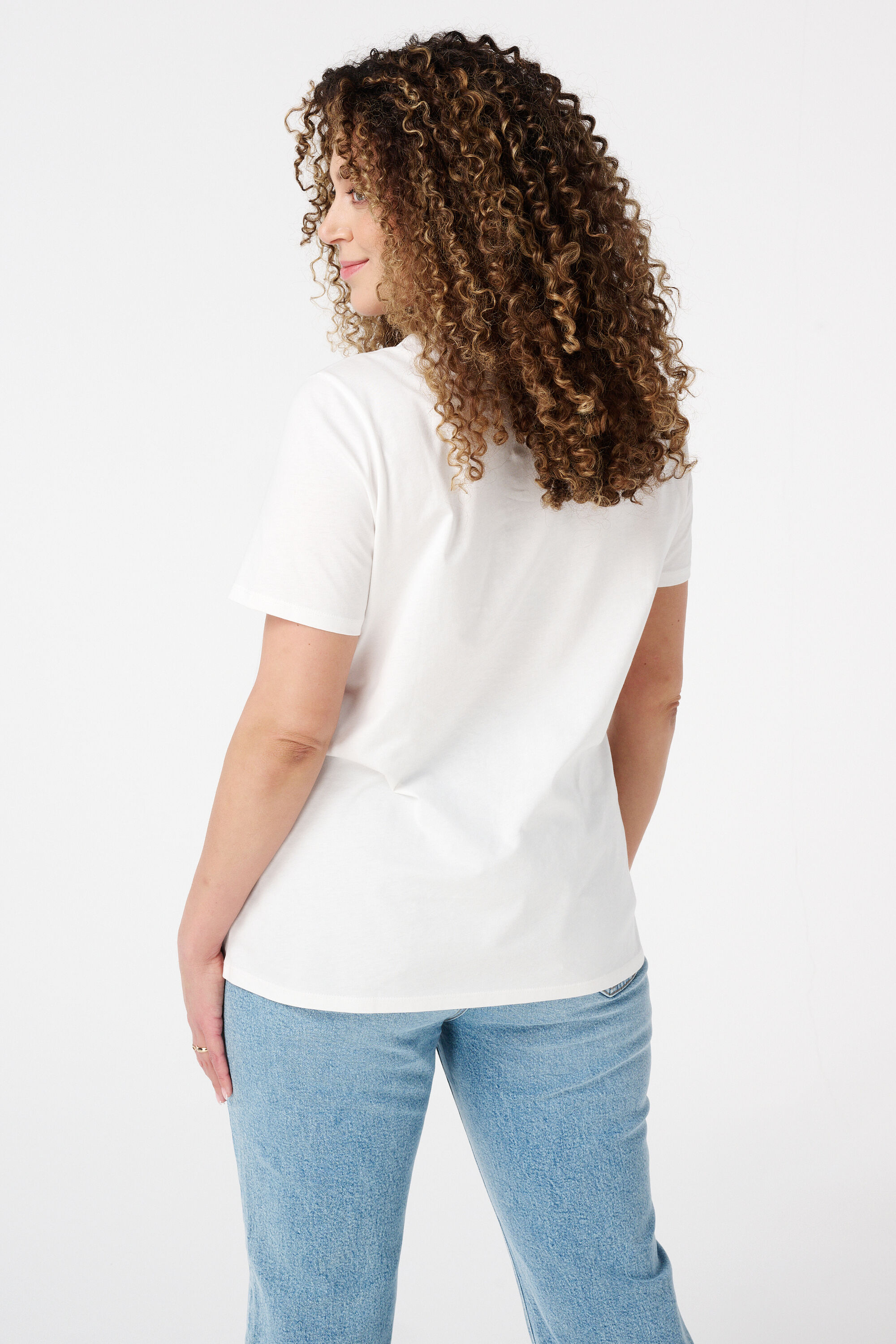 Camiseta con estampado floral image number 3