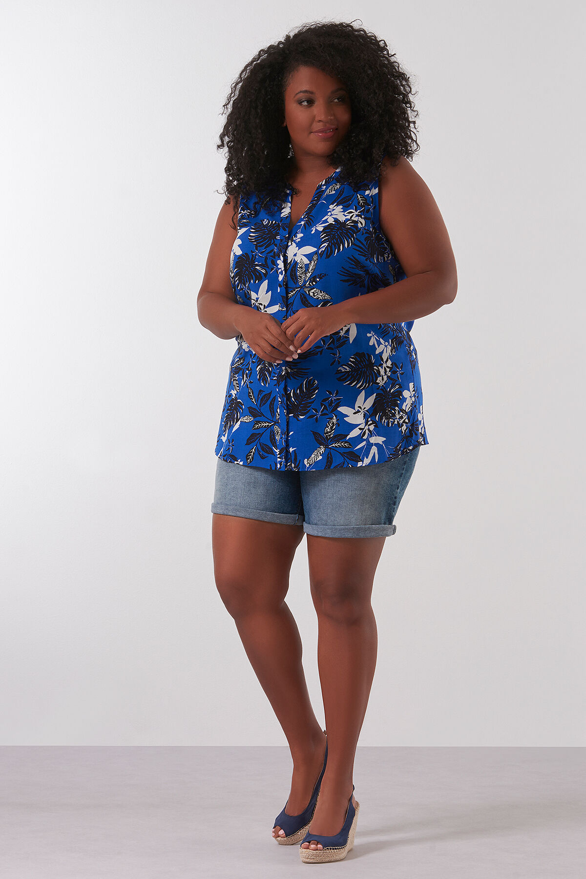 Blusa sin mangas con estampado integral image number 3