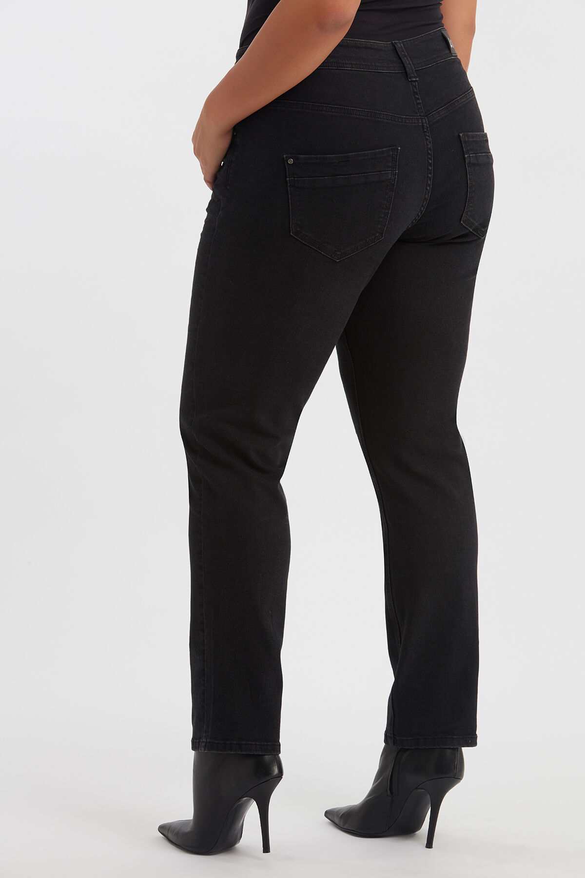 Vaquero suelto ROSE image number 3