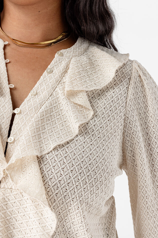 Blusa con volantes image number 4
