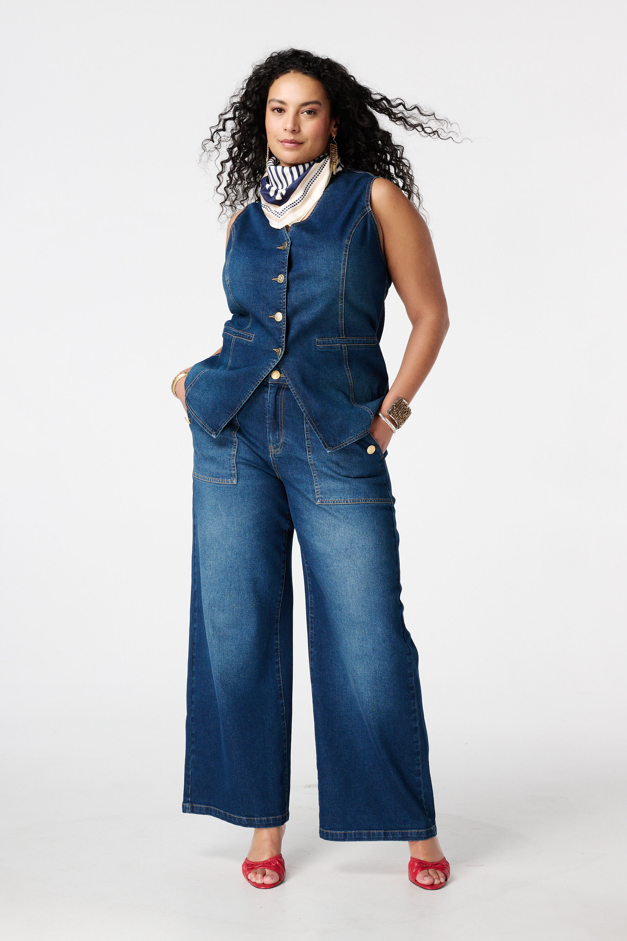 Pa&ntilde;uelo con estampado image number 3