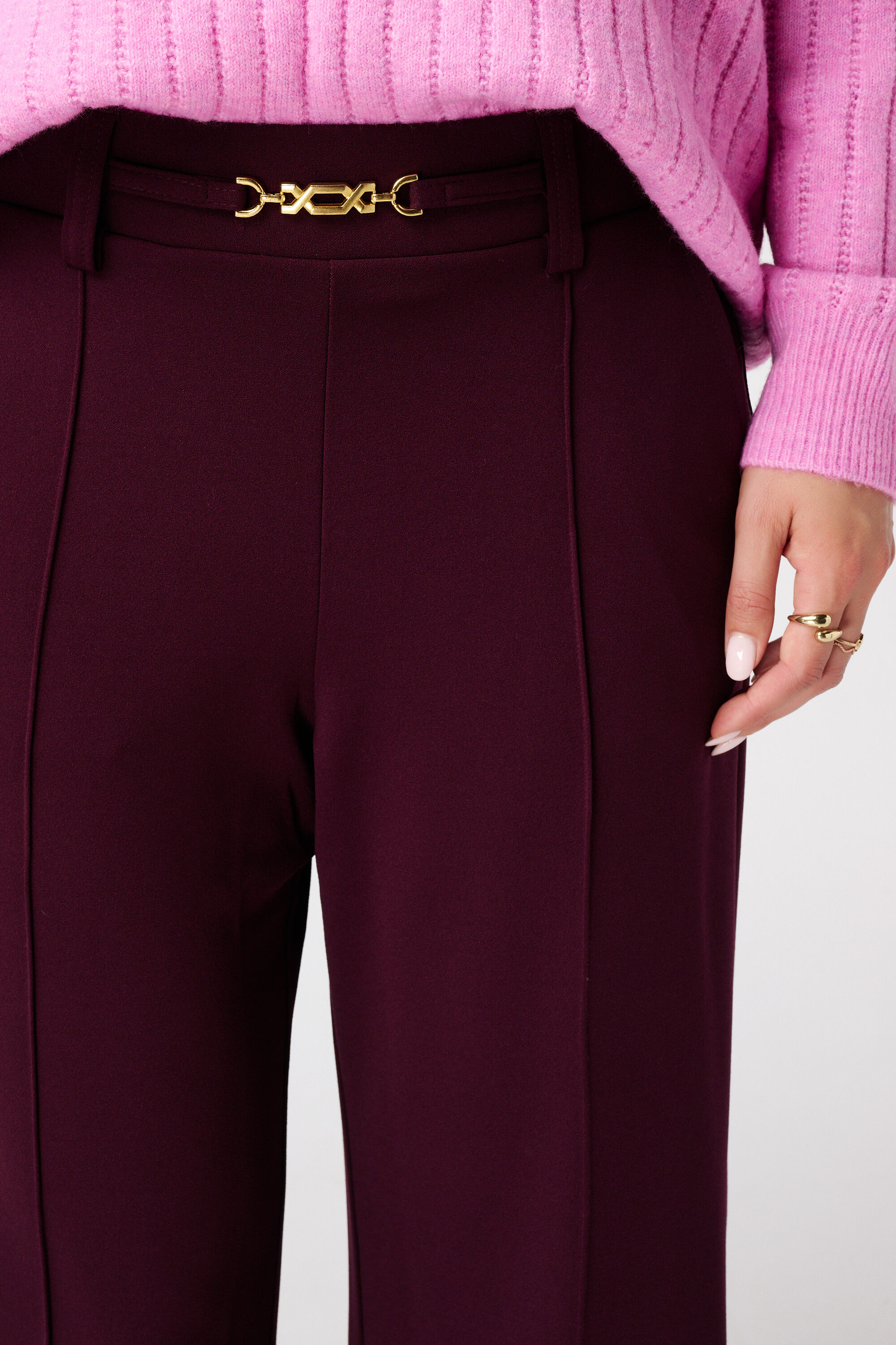 Pantalones con hebilla image number 4