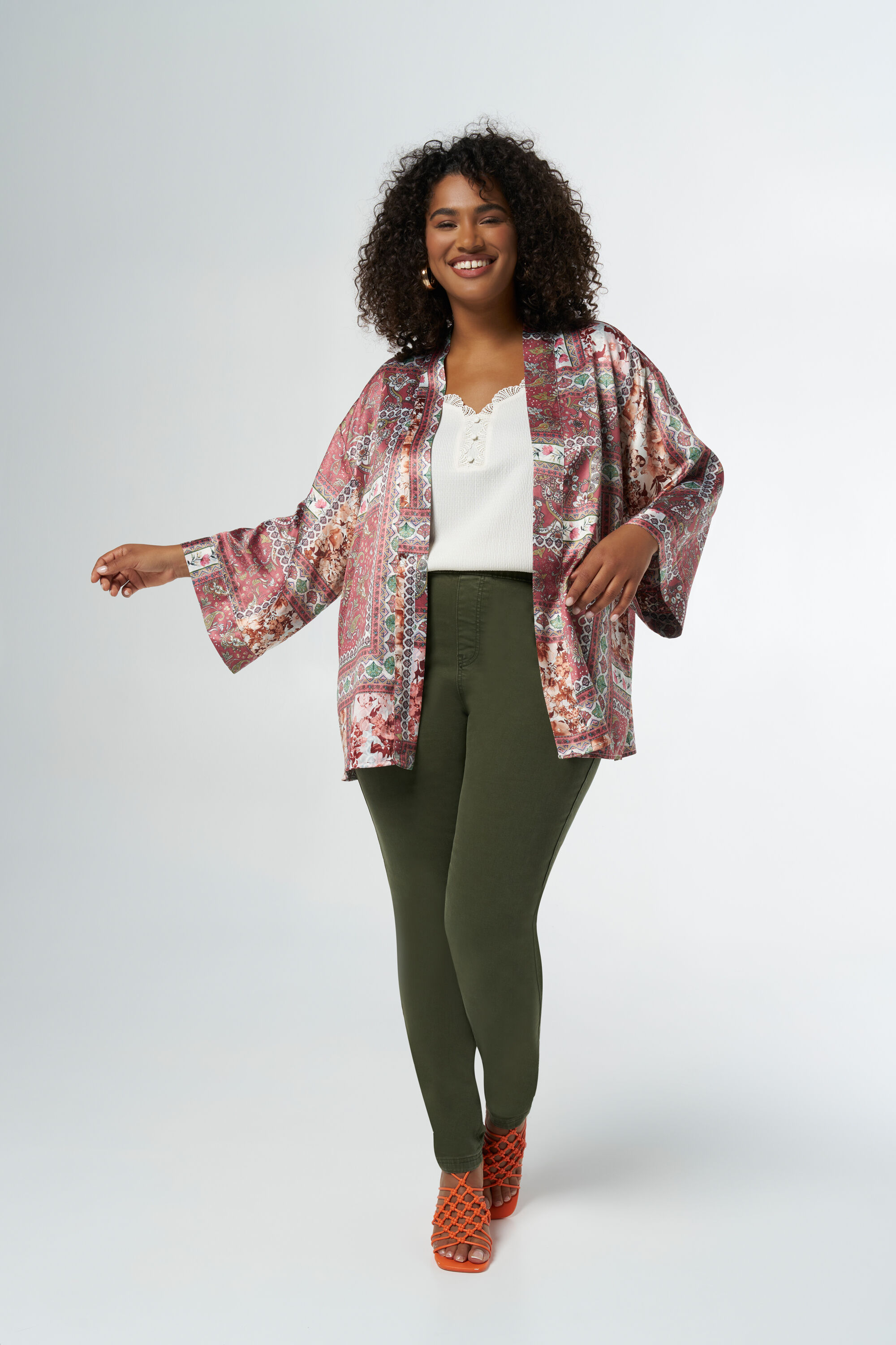 Kimono con estampado image number 5