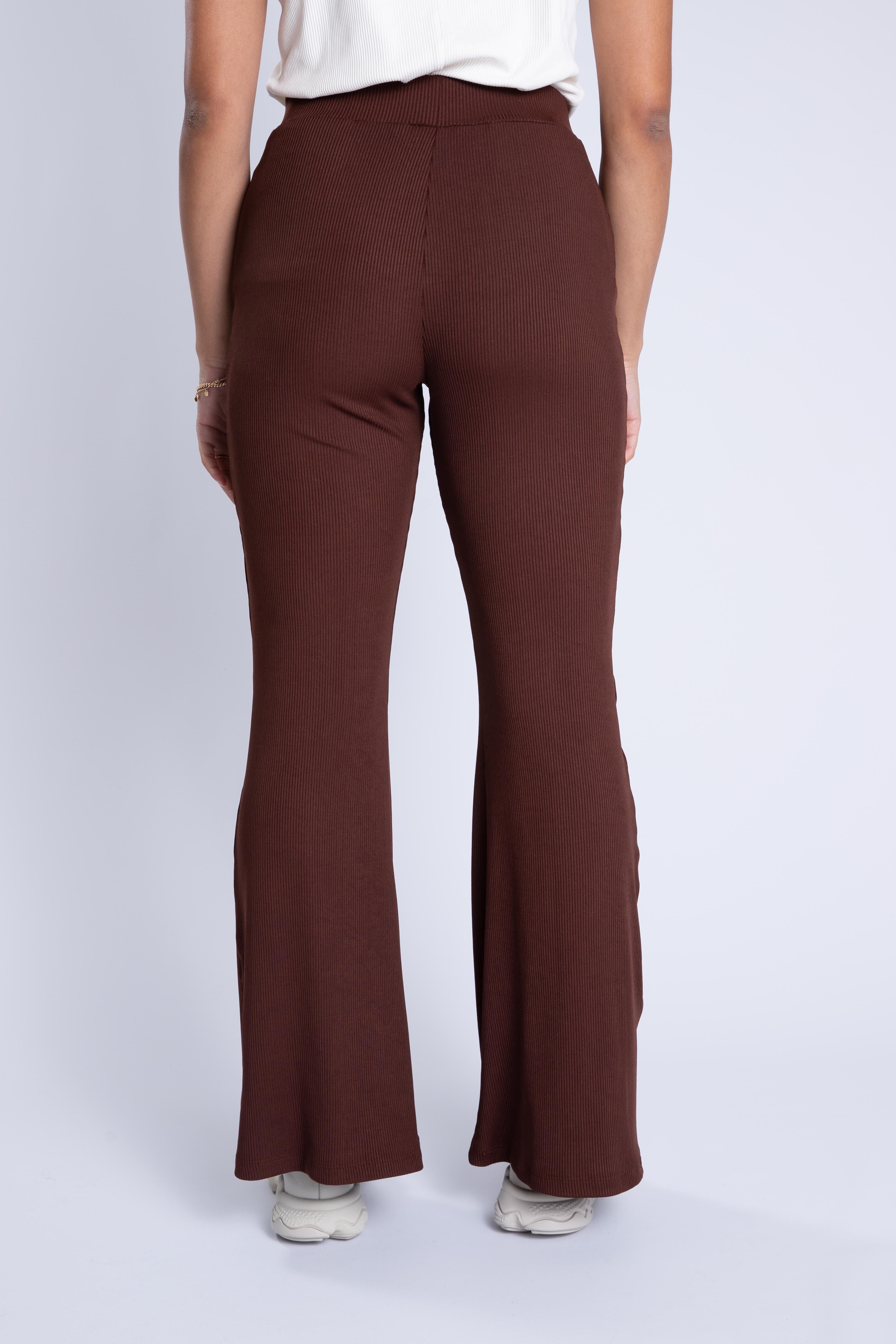 Legging acanalado y acampanado image number 7